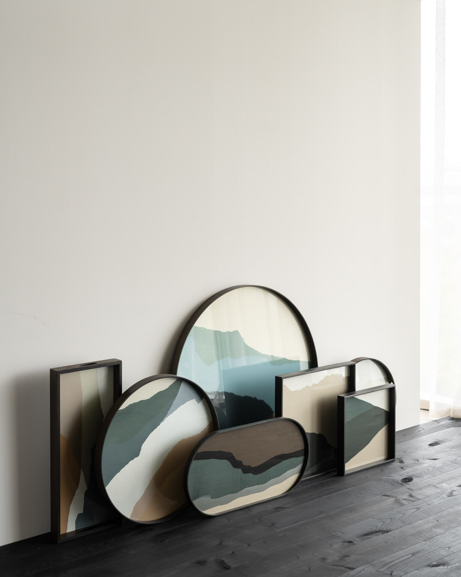 Ethnicraft Ovaal Dienblad 'Wabi Sabi' 71 x 36cm, kleur Graphite