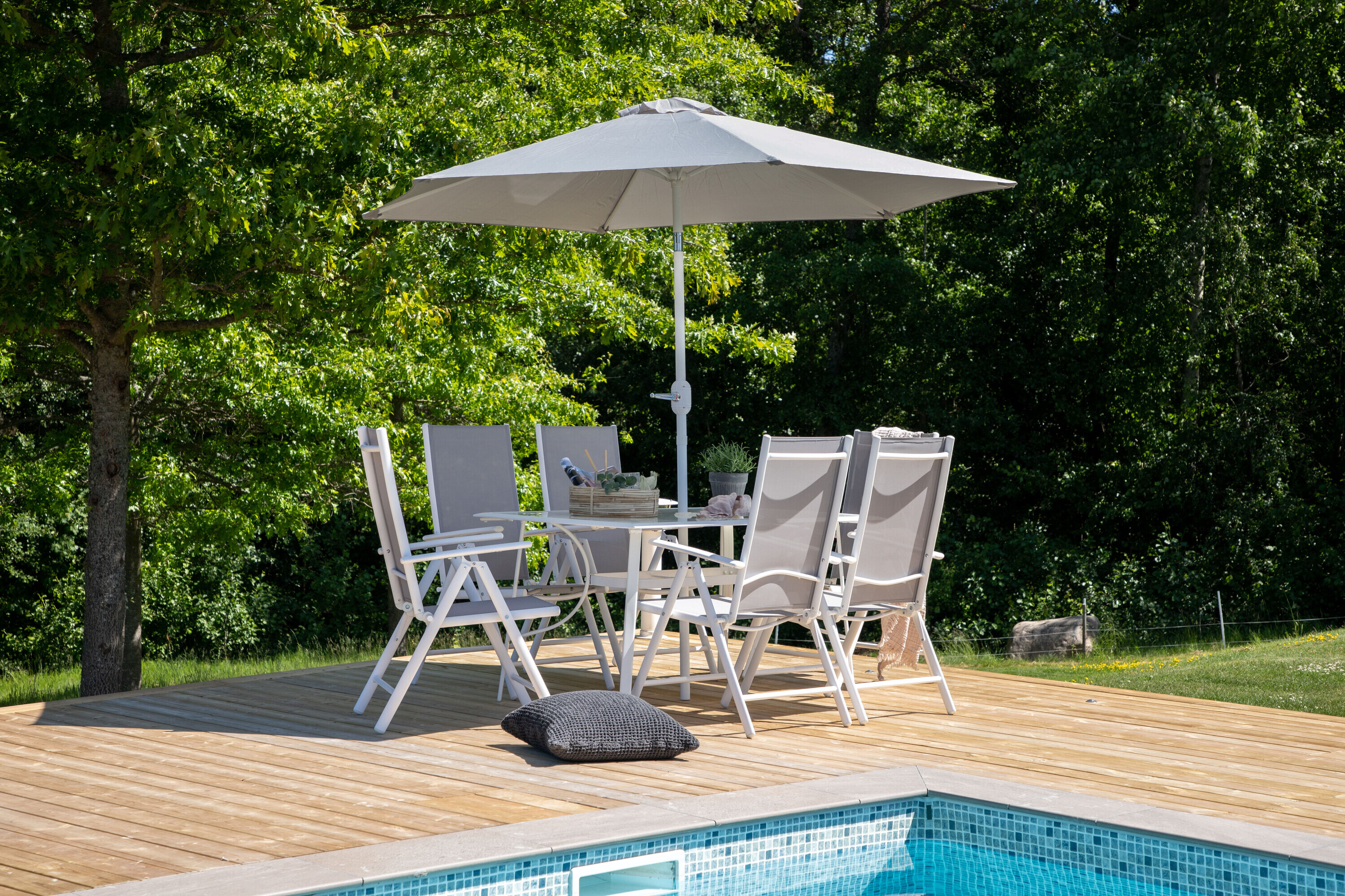 Nohr Outdoor Diningset 'Rosemary' Met parasol, kleur Wit