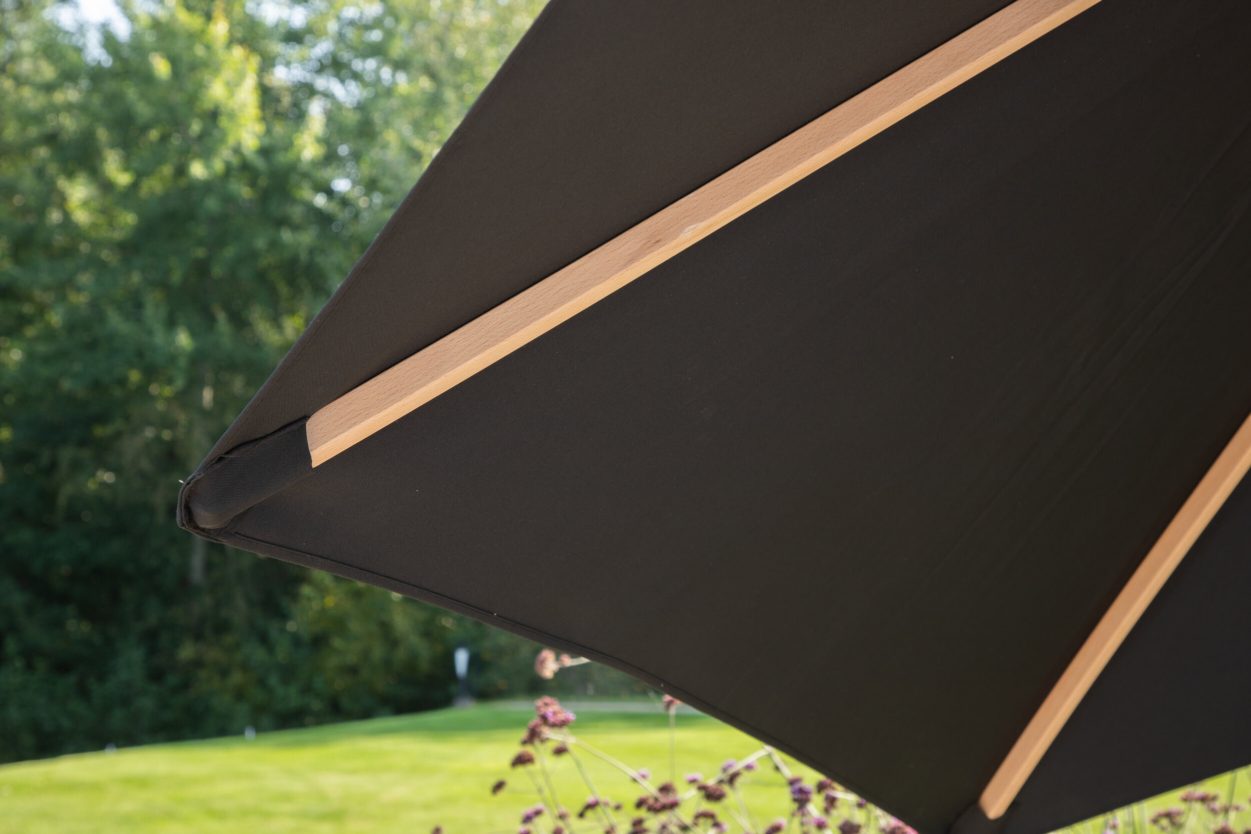 Nohr Parasol 'Eliu' 250cm, kleur Zwart