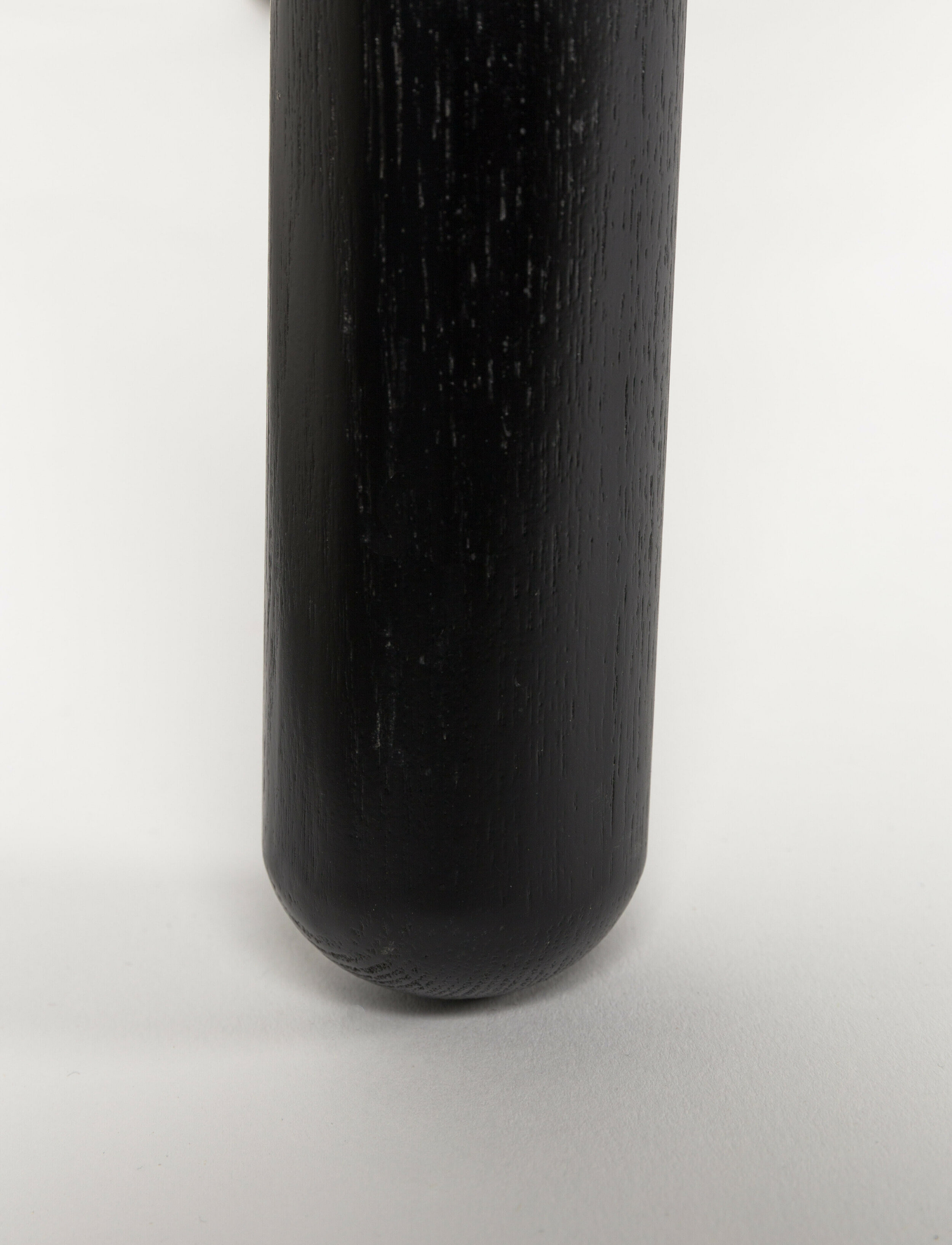 Zuiver Uitschuifbare Eettafel 'Glimps' Essenhout, 120-162 x 80cm, kleur Zwart