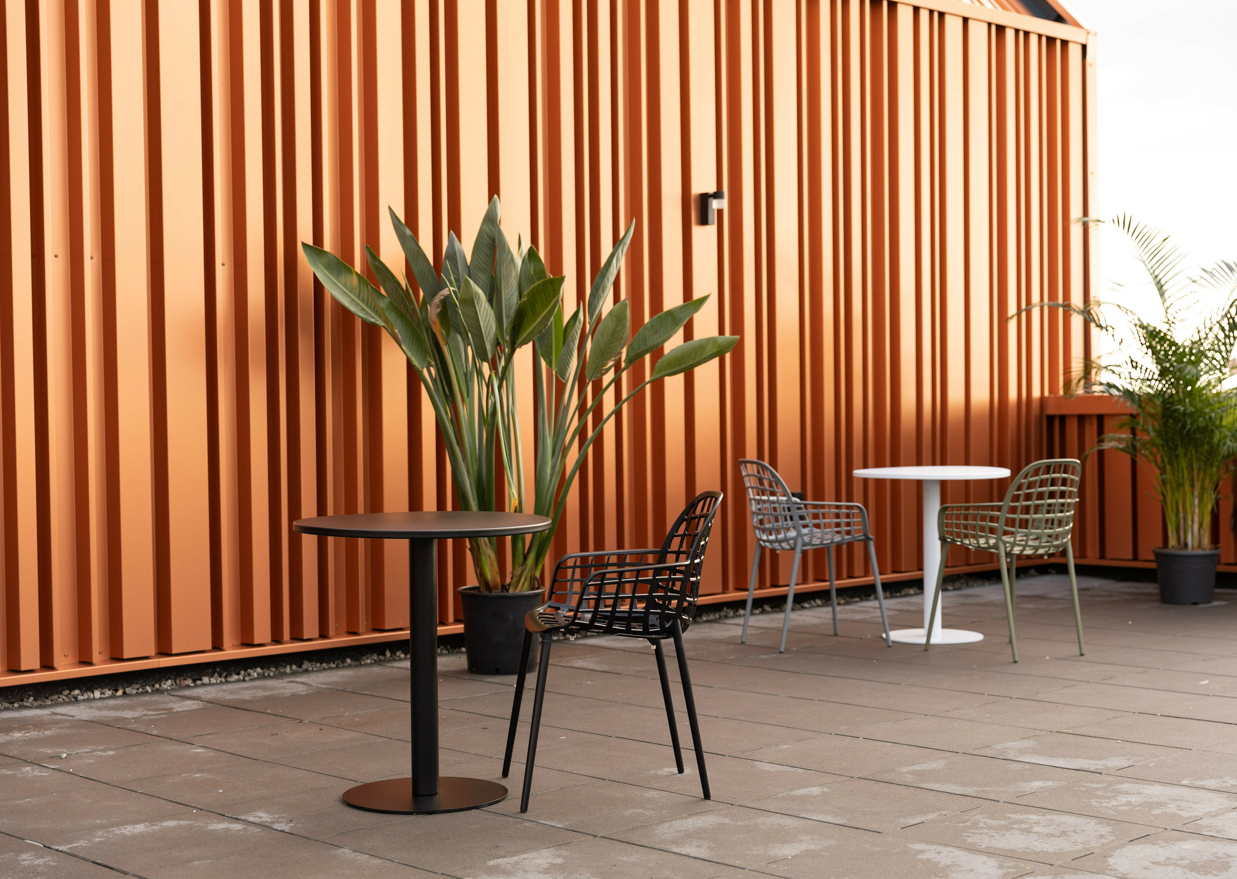 Zuiver Ronde Tuintafel 'Metsu' Staal, 70cm, kleur Zwart