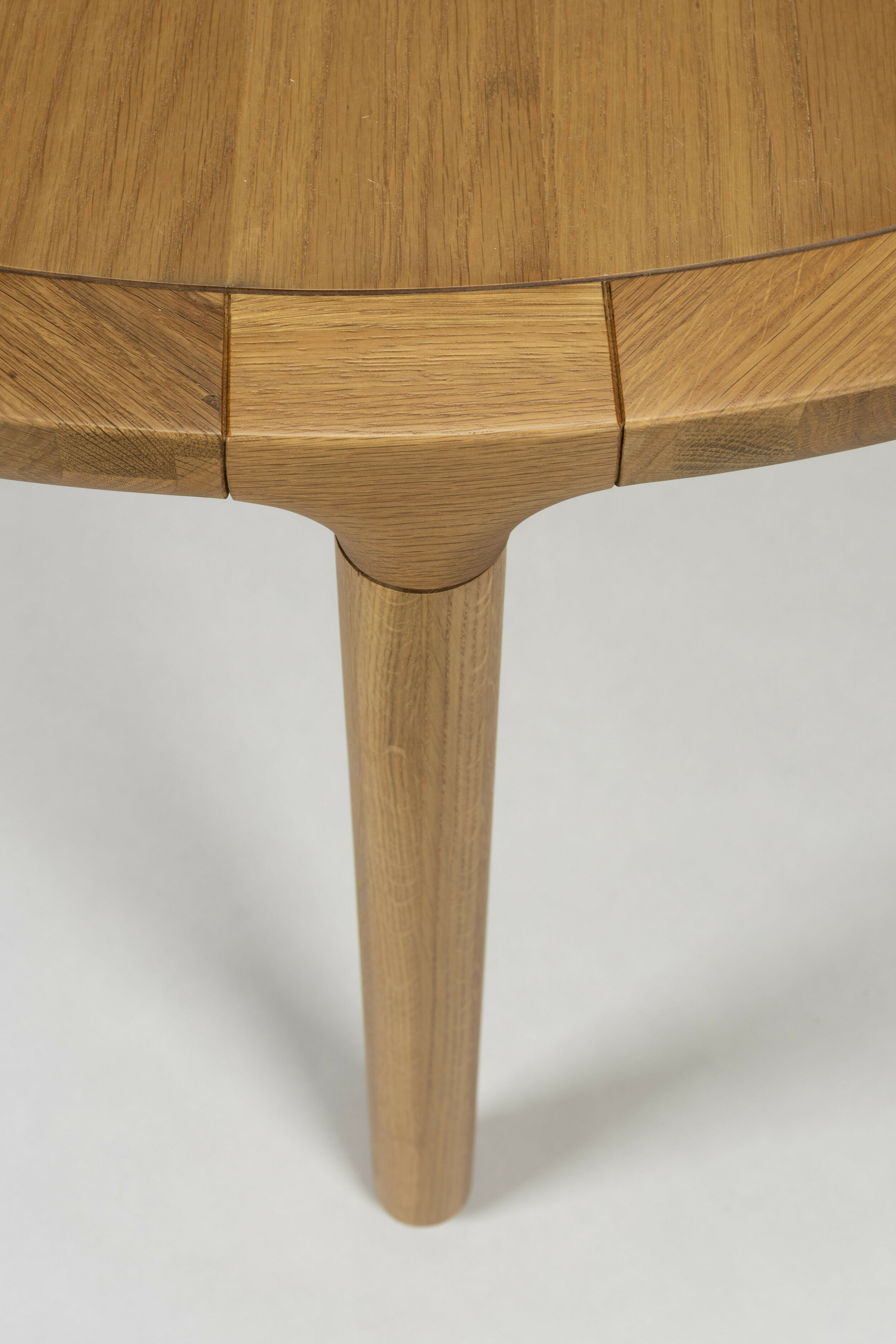 Zuiver Ronde Eettafel 'Storm' Eikenhout, 128cm, kleur Naturel