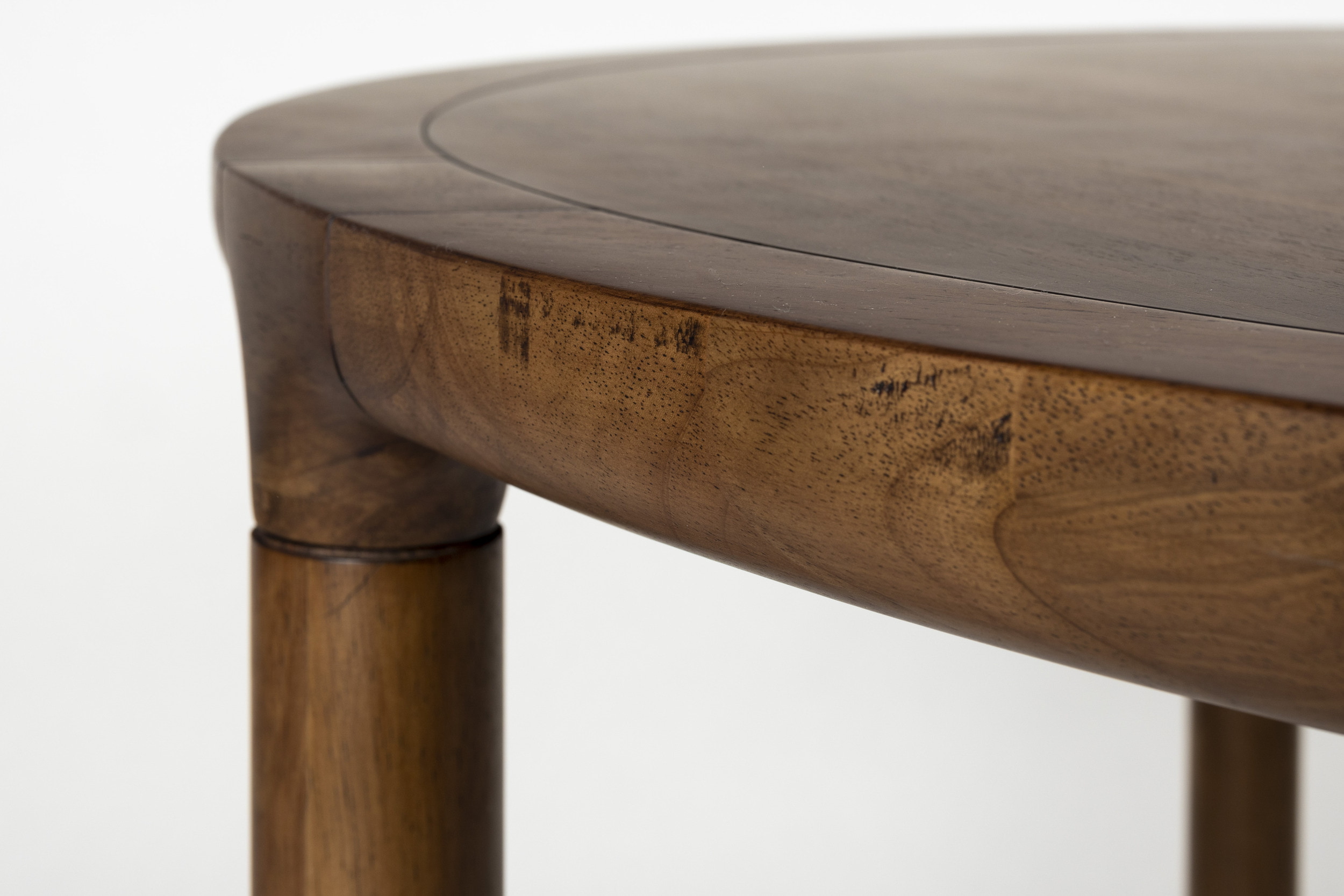 Zuiver Ronde Eettafel 'Storm' Walnoot en rubberhout, 128cm