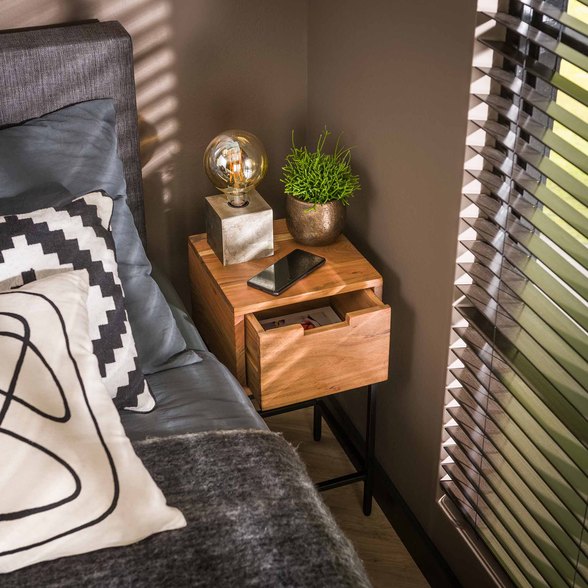 LifestyleFurn Nachtkastje 'Ilsinho' Acaciahout
