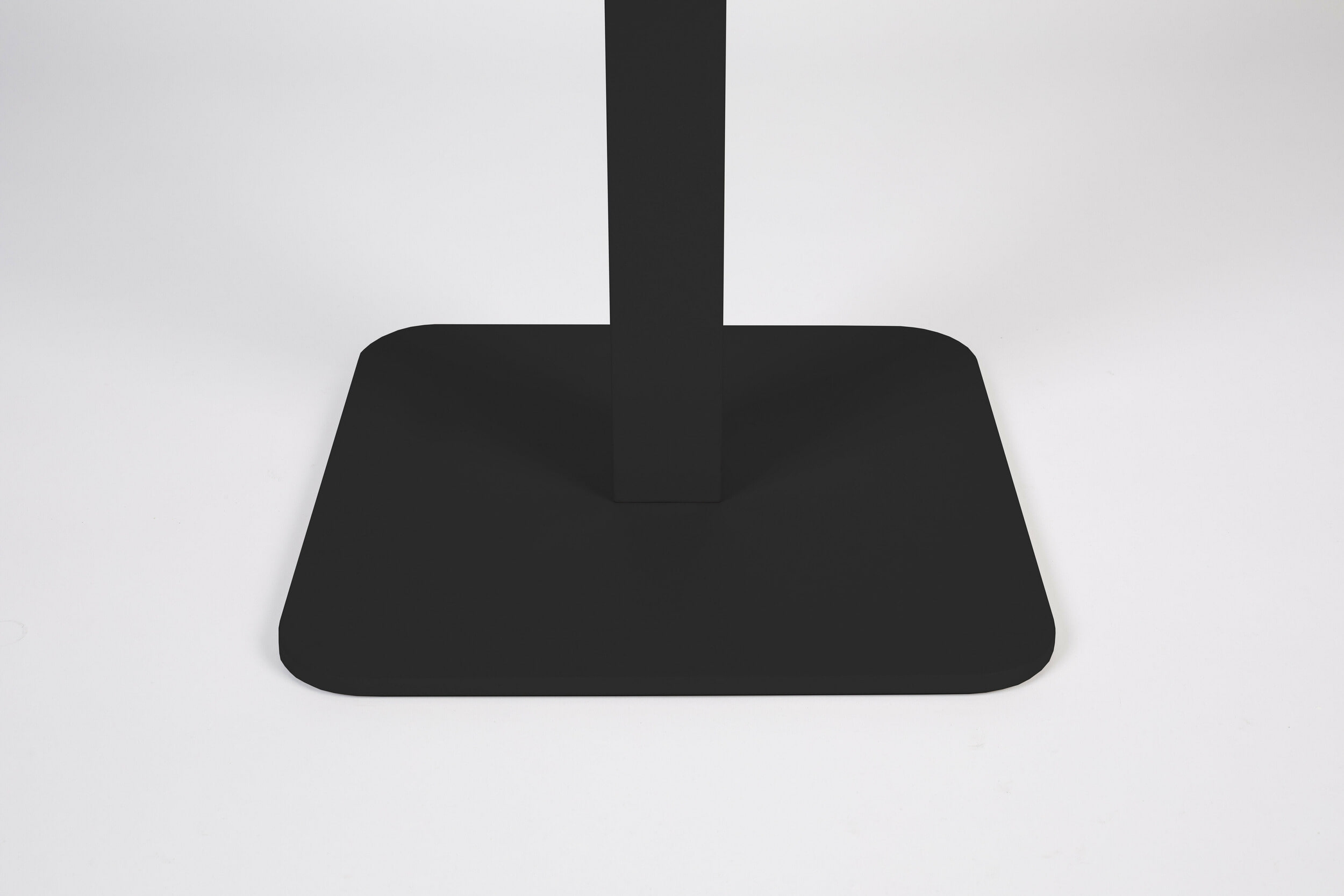 Zuiver Outdoor Bistrotafel 'Vondel' 71 x 71cm, kleur Zwart