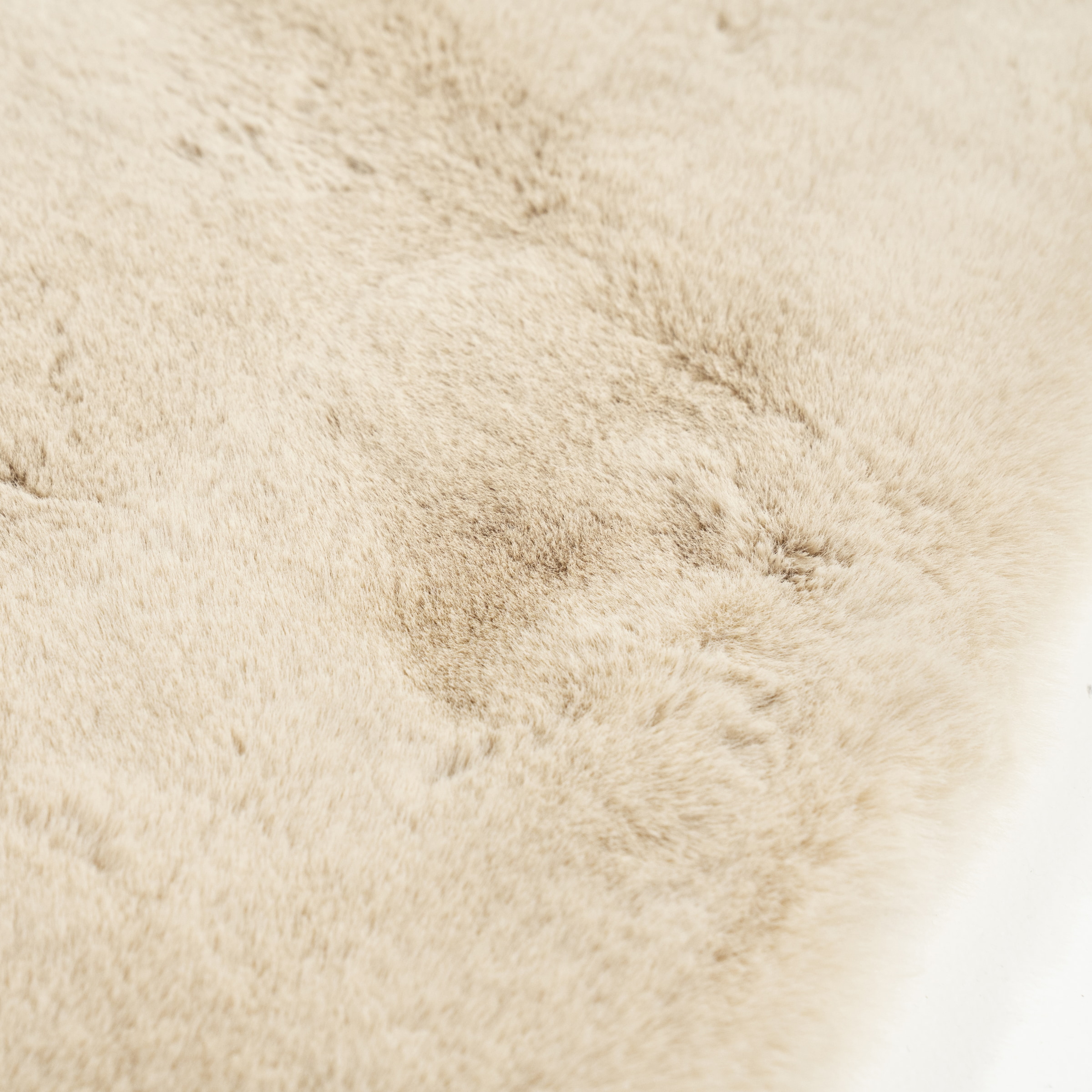 By-Boo Vloerkleed 'Zena' 200 x 290cm, kleur Beige