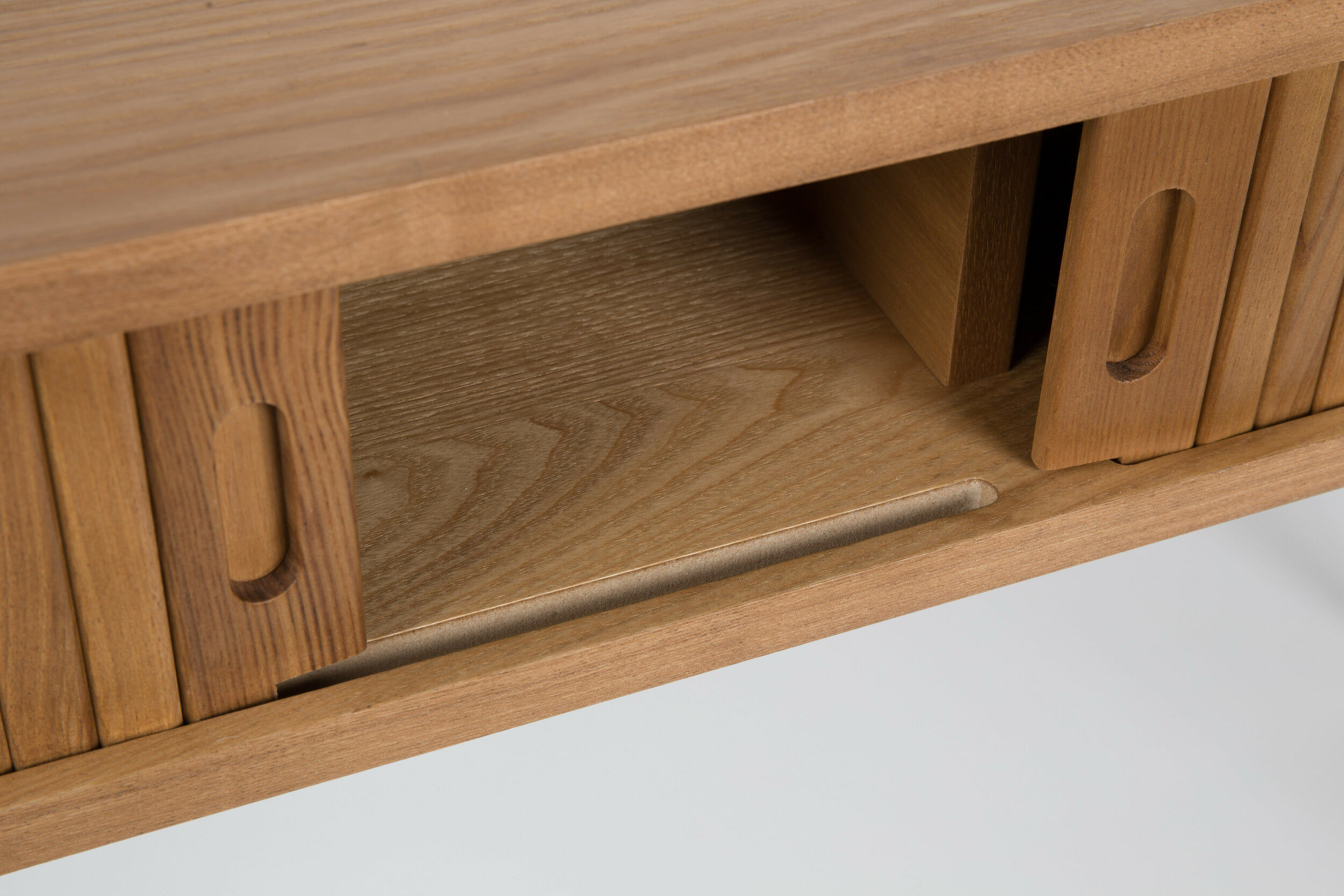 Zuiver Sidetable 'Barbier' Essenhout, 120cm, kleur Naturel