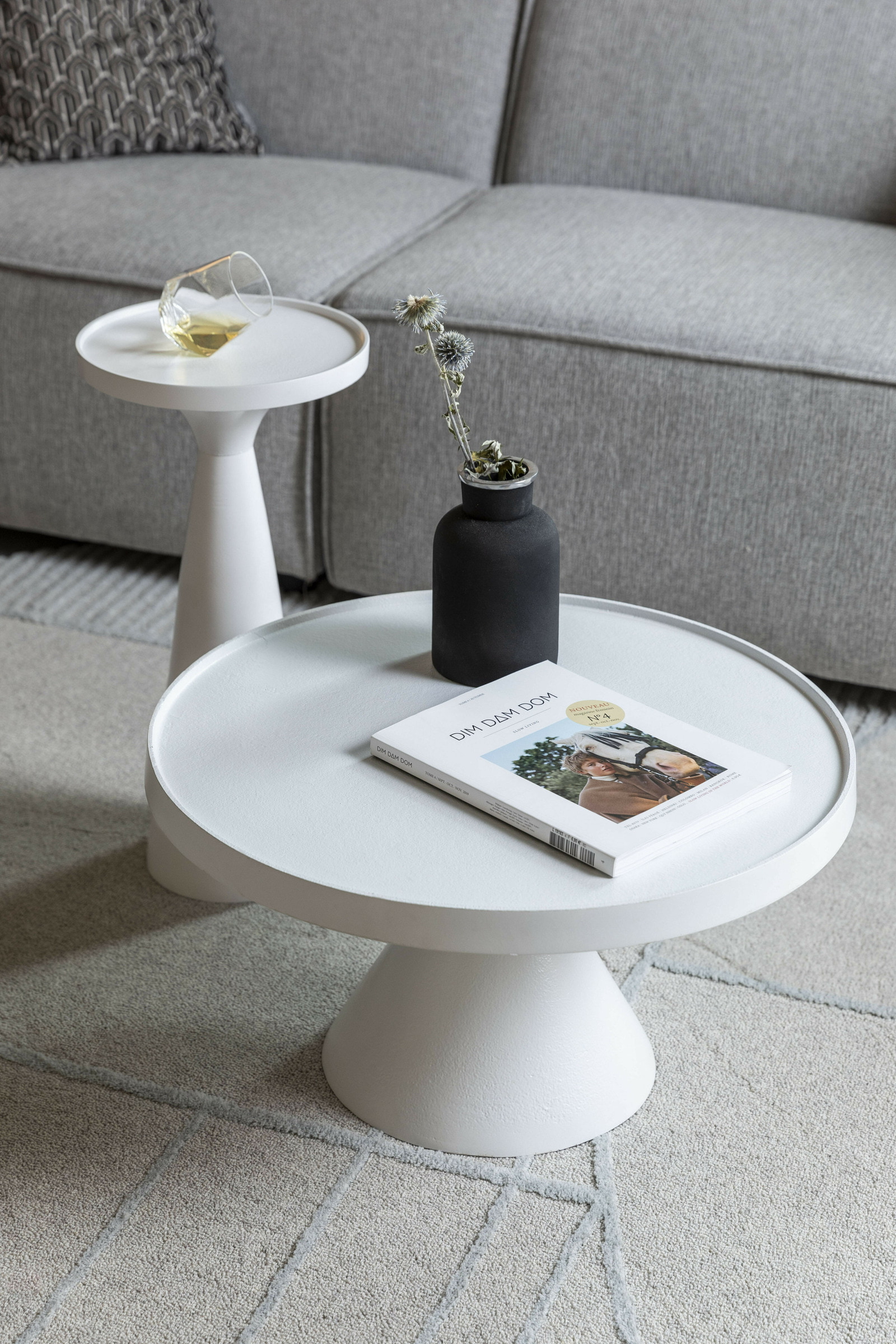 Zuiver Ronde Bijzettafel 'Floss' 28cm, kleur Wit