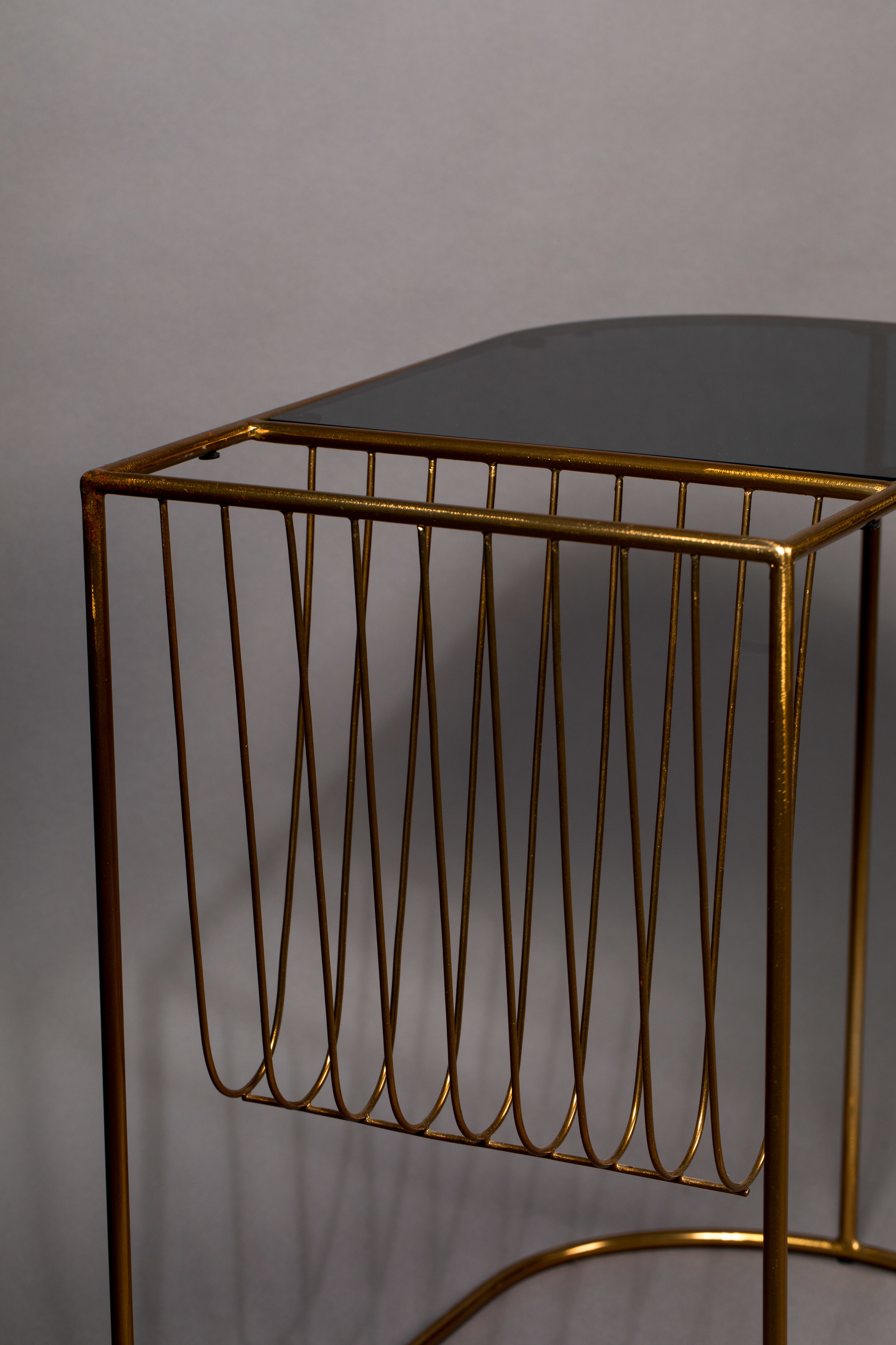 Dutchbone Bijzettafel 'Eileen' met tijdschriftenhouder