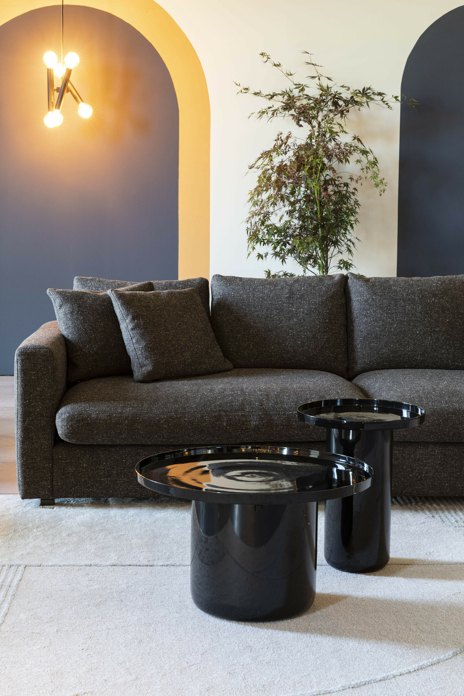 Zuiver Ronde Salontafel 'Shiny Bomb' 67cm, kleur Zwart