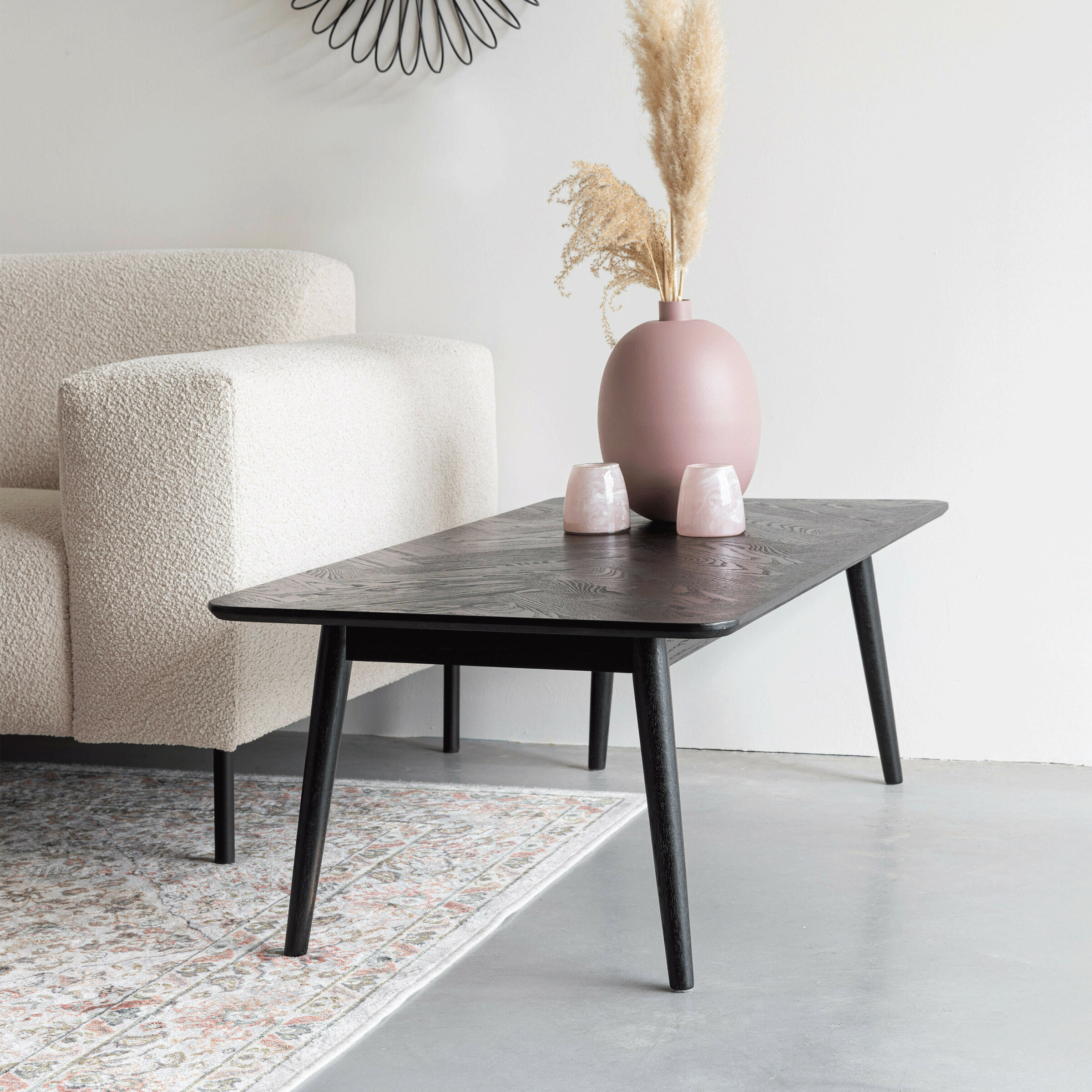 ZILT Salontafel Hany Essenhout Visgraat, 120 x 60cm - Zwart