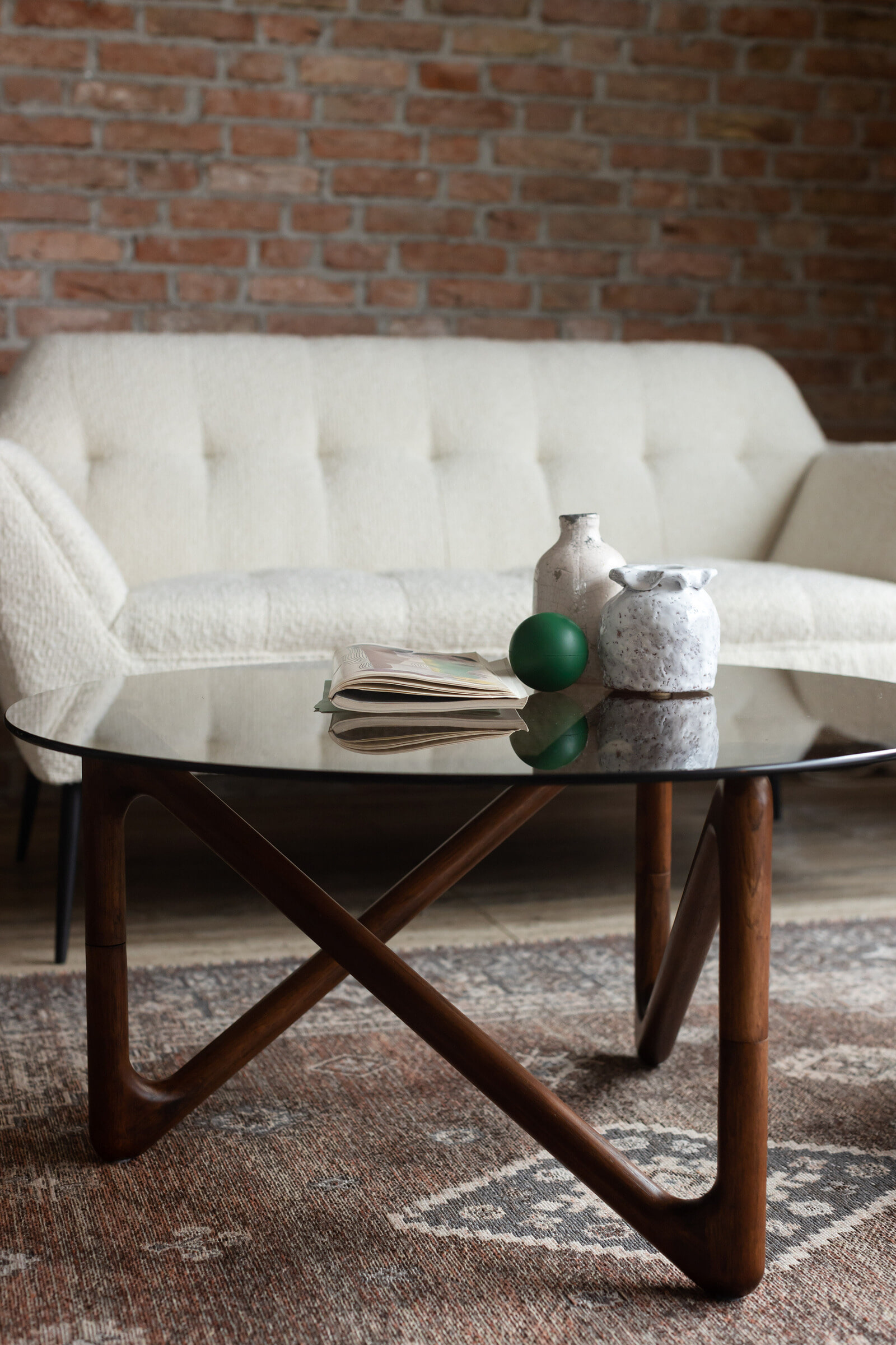 Dutchbone Ronde Salontafel 'Naia' Eikenhout en glas, 80cm, kleur Bruin