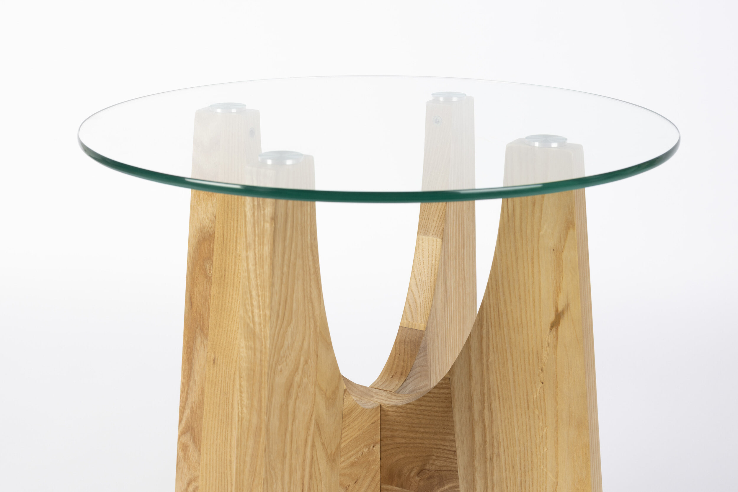 Zuiver Ronde Bijzettafel 'Kobe' Essenhout en glas, 45cm