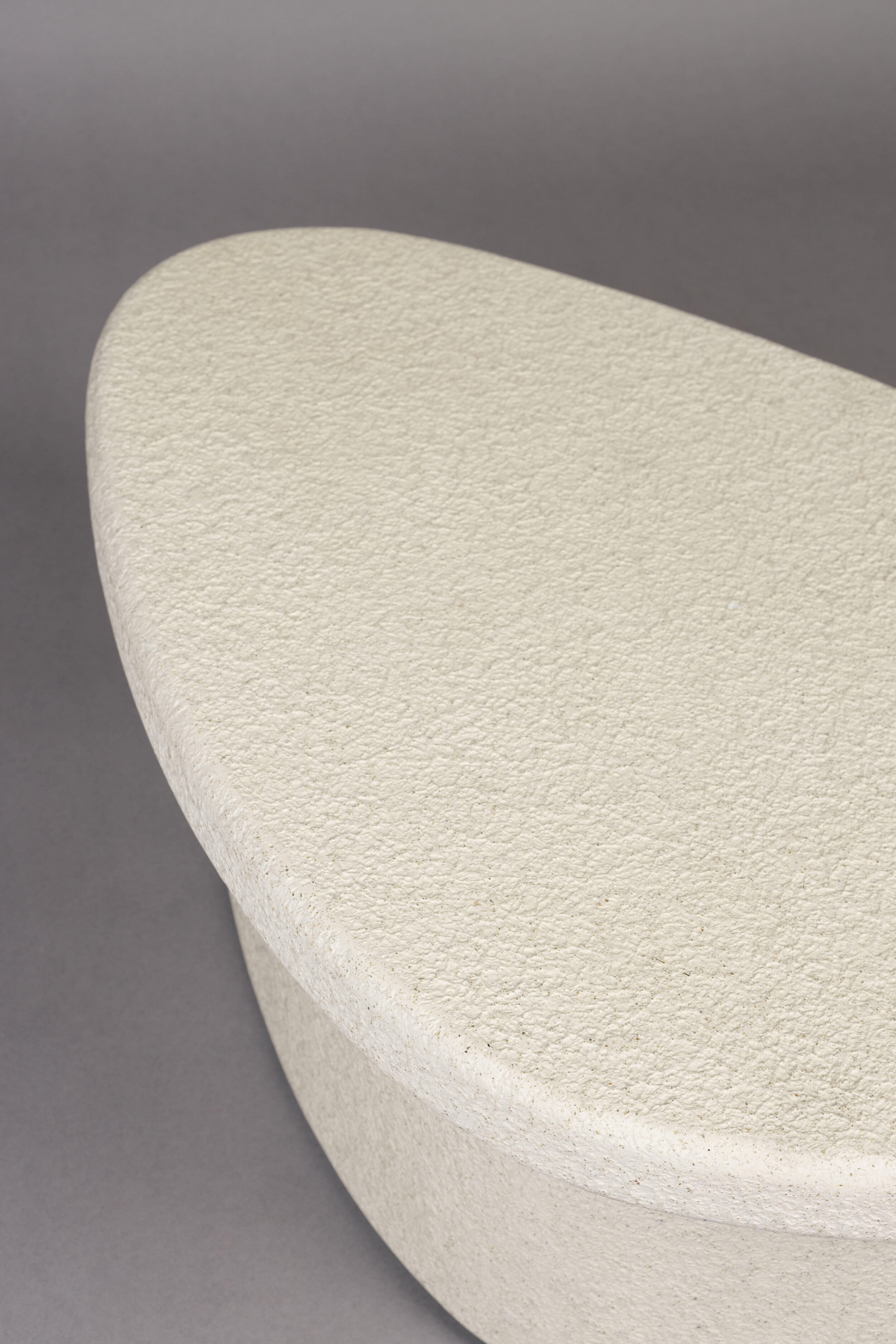 Dutchbone Organische Salontafel 'Veda' Gerecycled marmer, 74 x 49cm