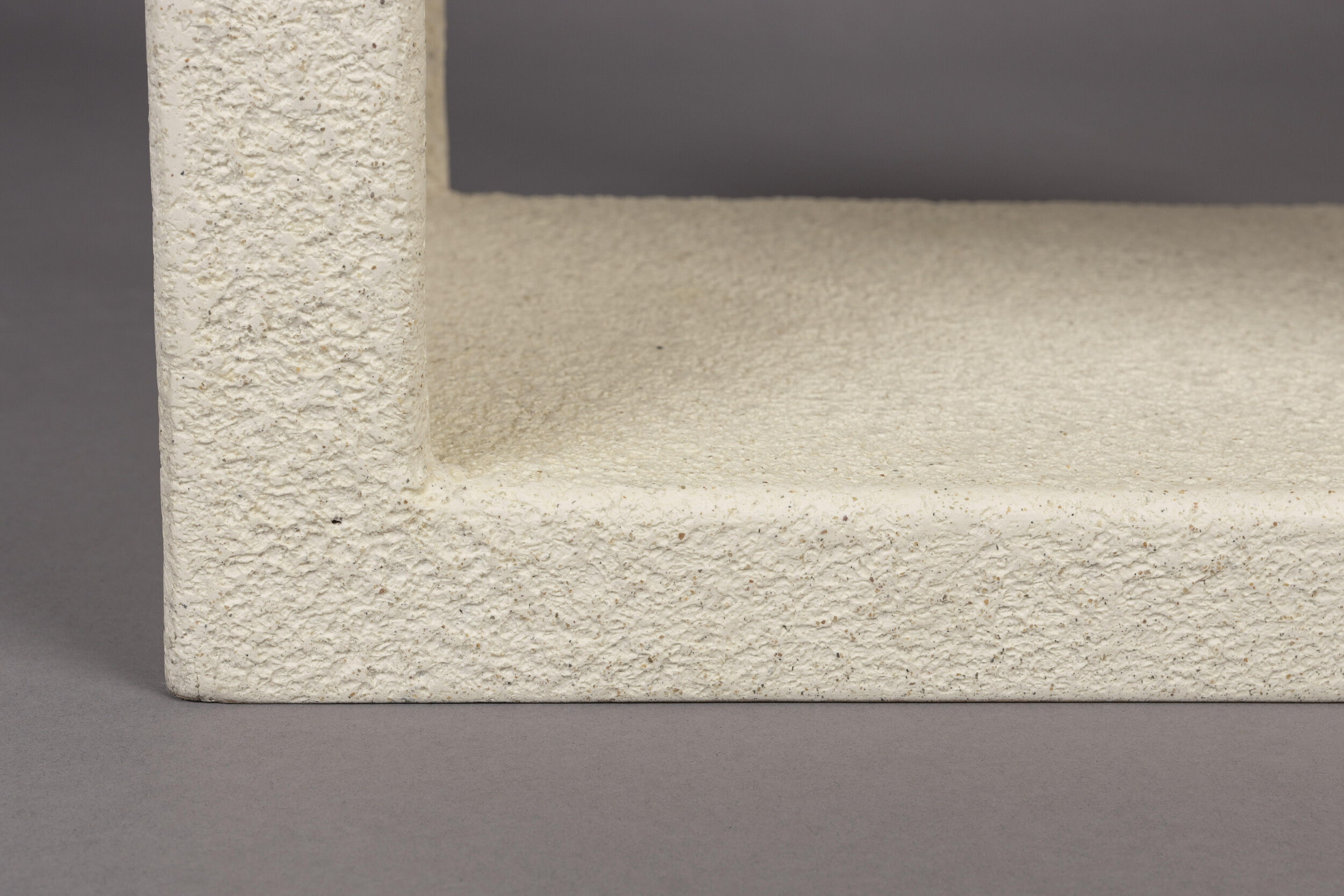 Dutchbone Nachtkastje 'Veda' 30 x 40cm, kleur beige