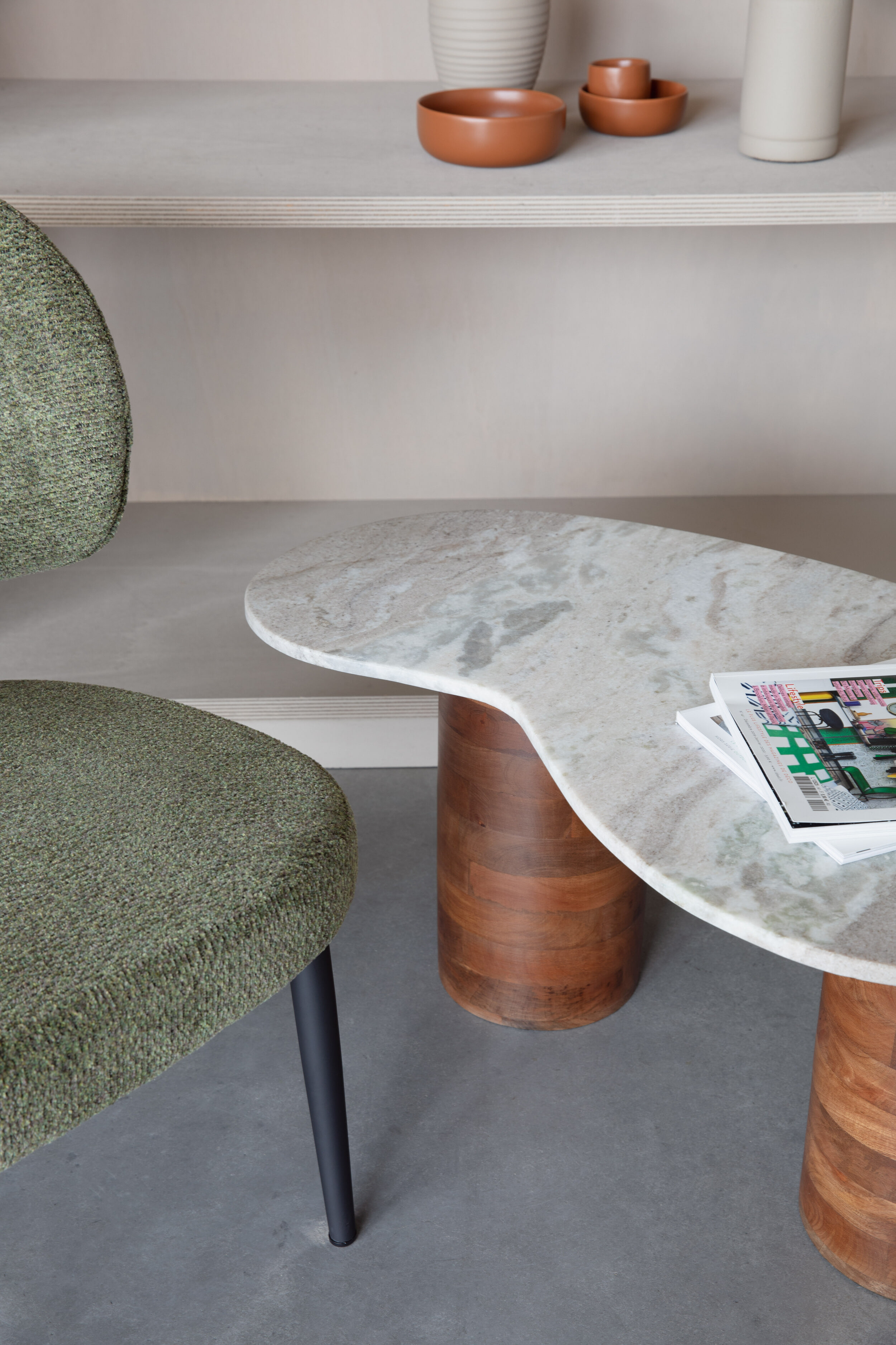 ZILT Organische Salontafel 'Patty' Marmer en mangohout, 86 x 48cm