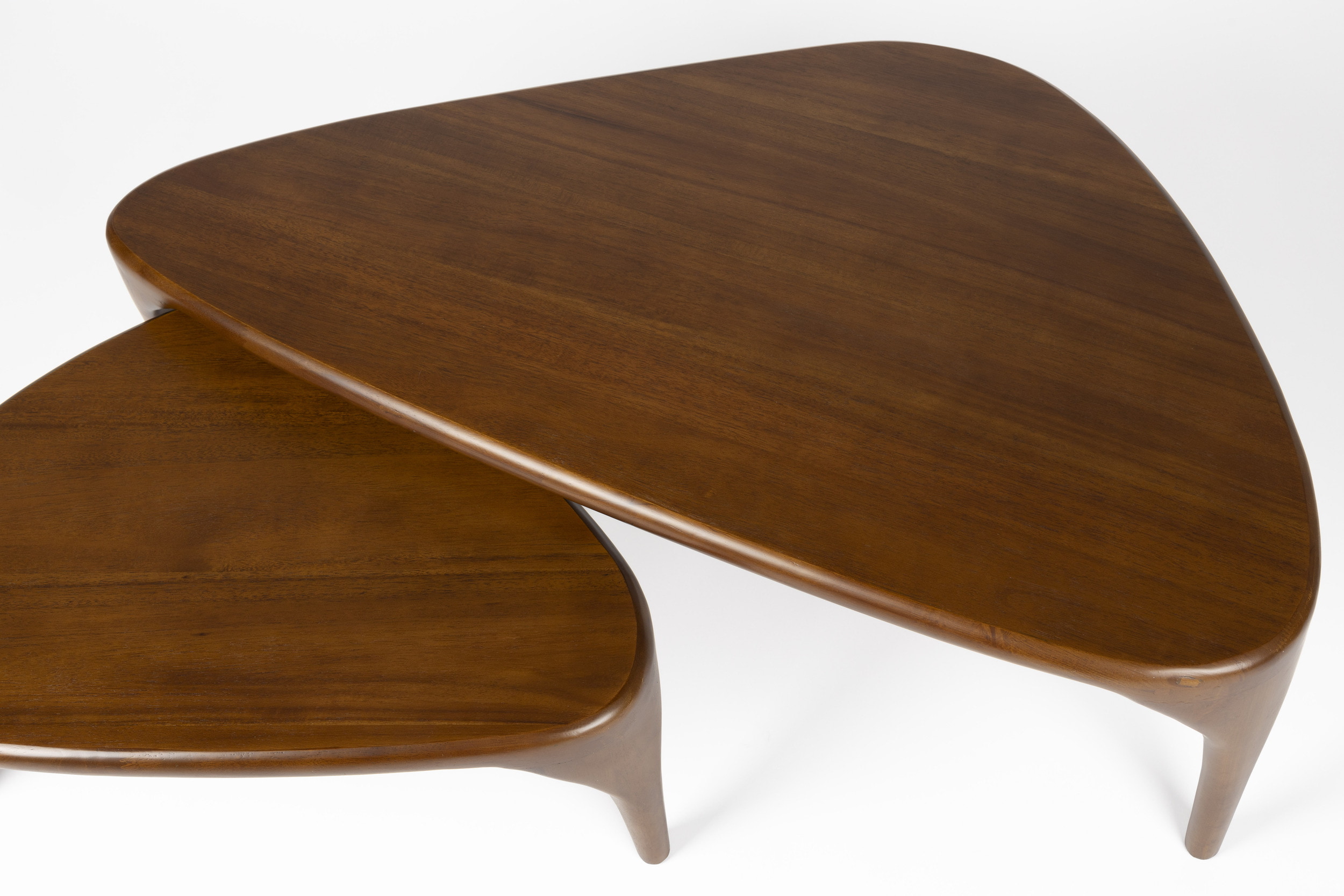 Zuiver Organische Salontafel 'Isla' Walnoot en rubberhout, Set van 2 stuks