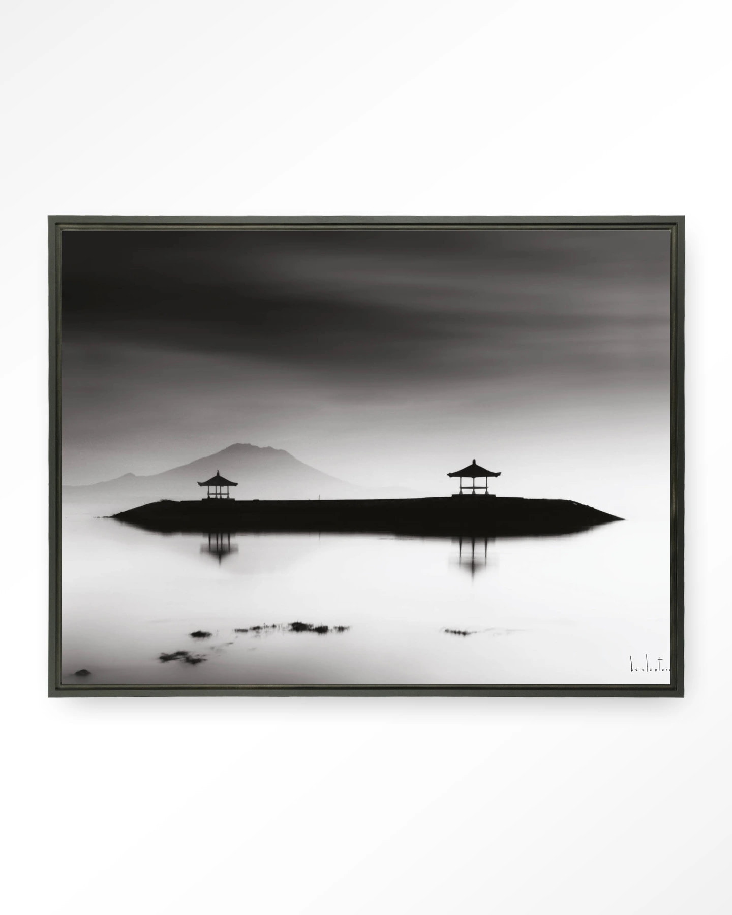 Urban Cotton Wandkleed 'Harmony Bali' 80 x 110cm in Floating Frame - black