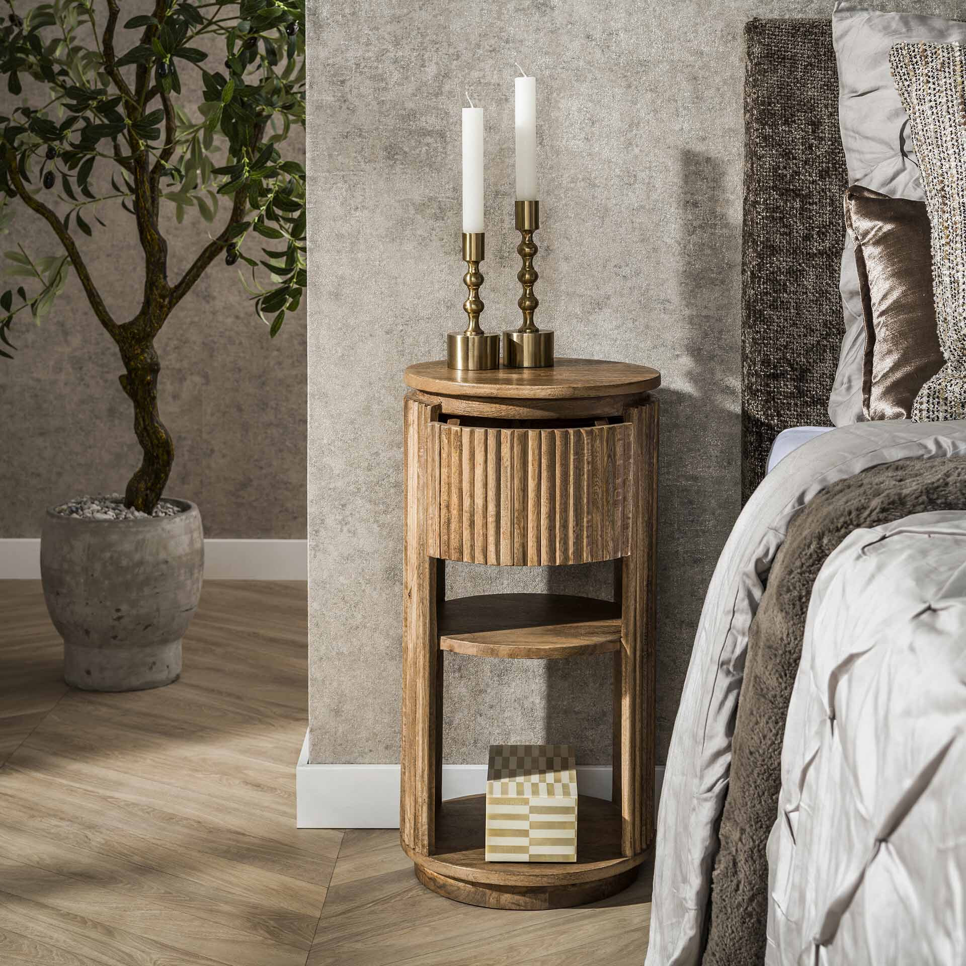 LifestyleFurn Rond Nachtkastje 'Sharmila' Mangohout, Met 1 lade