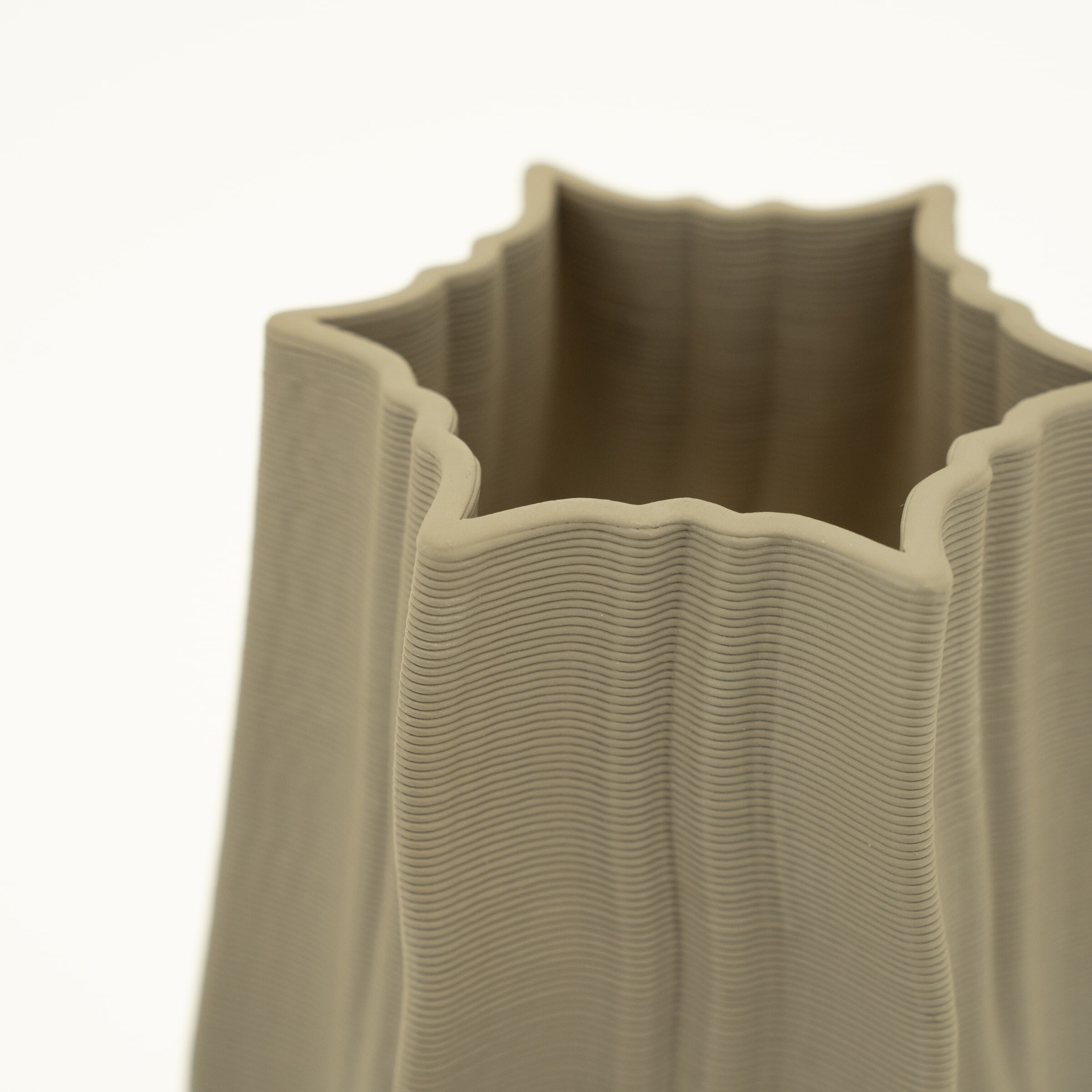 By-Boo Vaas 'Nove' 3D geprint Keramiek, 30cm