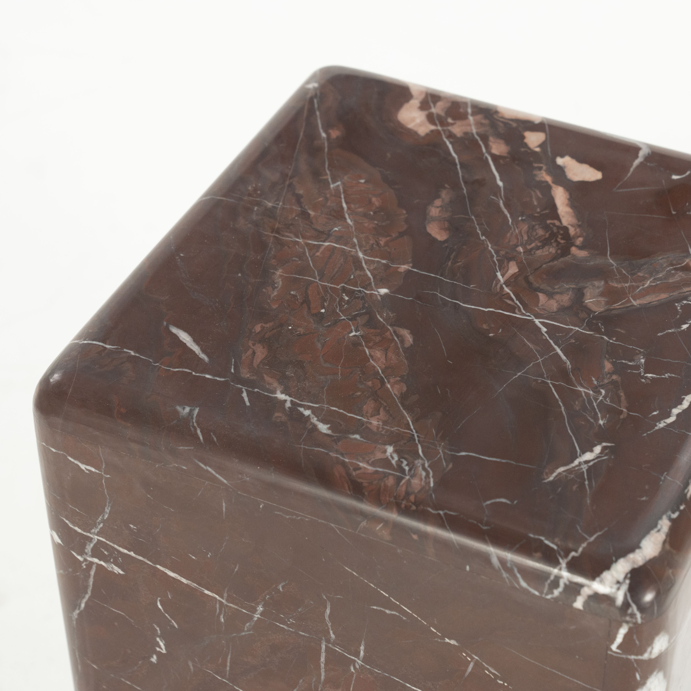 By-Boo Bijzettafel 'Dice' Marmer, 30 x 30cm, kleur Rood