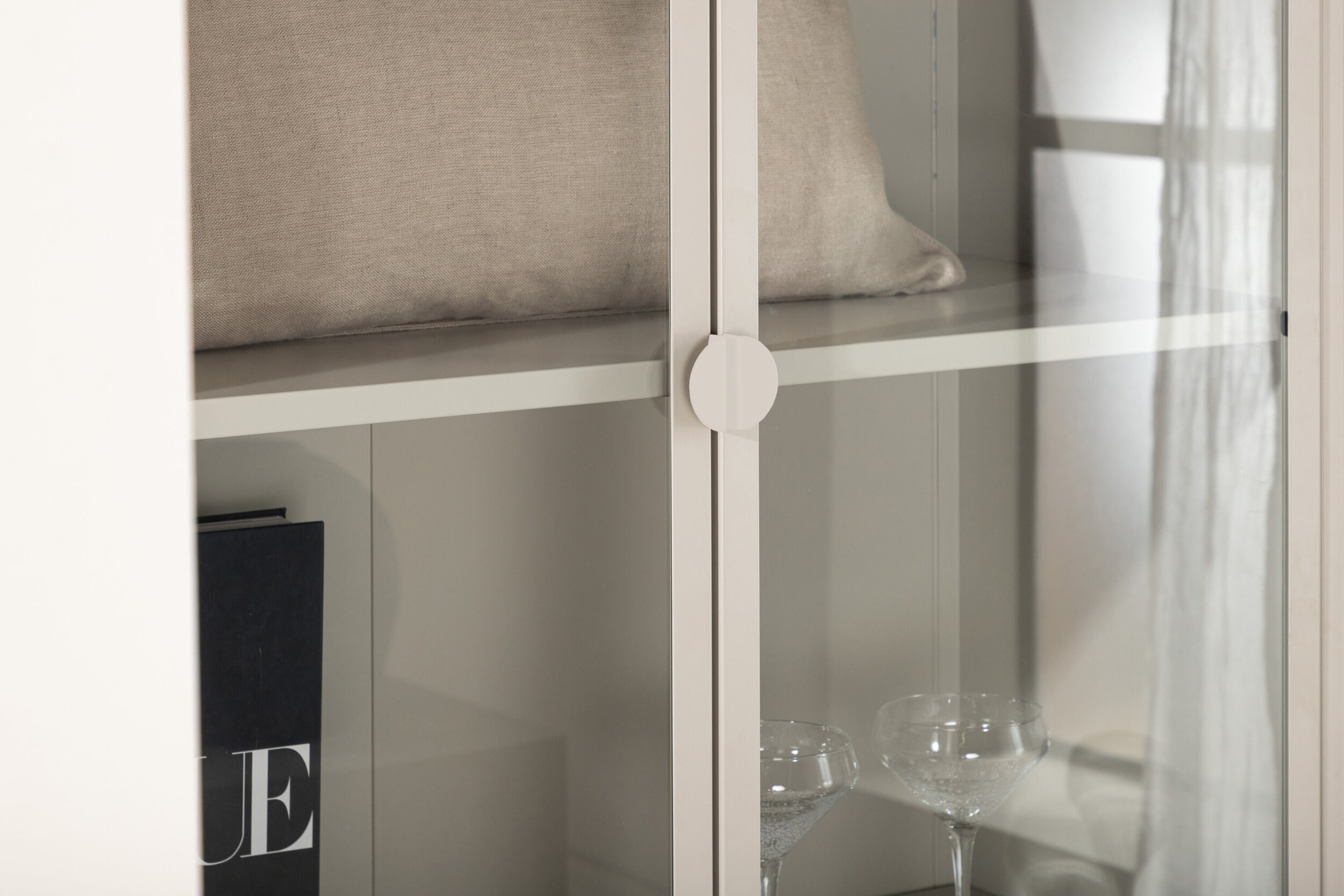 Nohr Vitrinekast 'Danyella' 190 x 90cm, kleur Beige