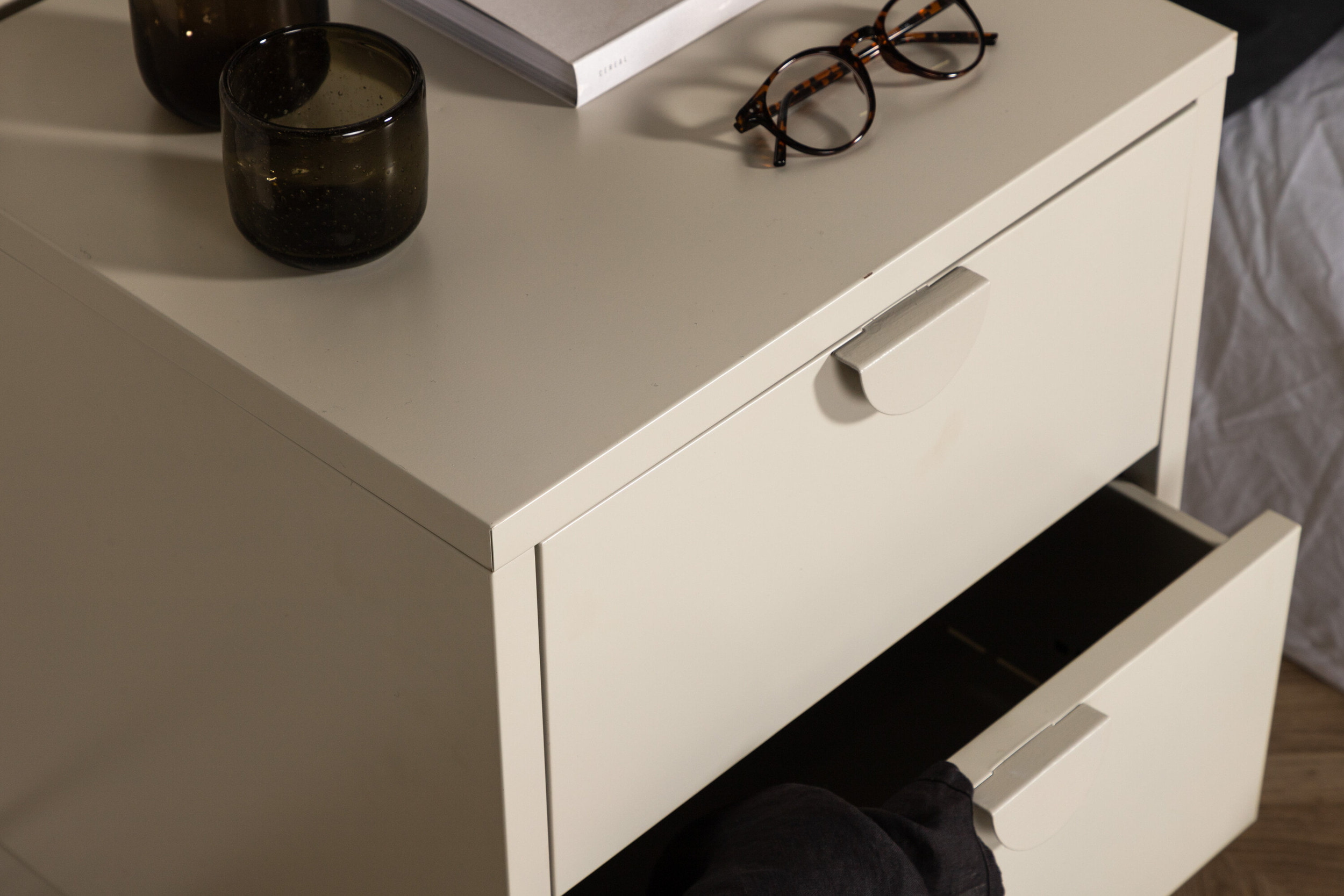 Nohr Nachtkastje 'Danyella' Met 2 laden, Metaal, kleur Beige