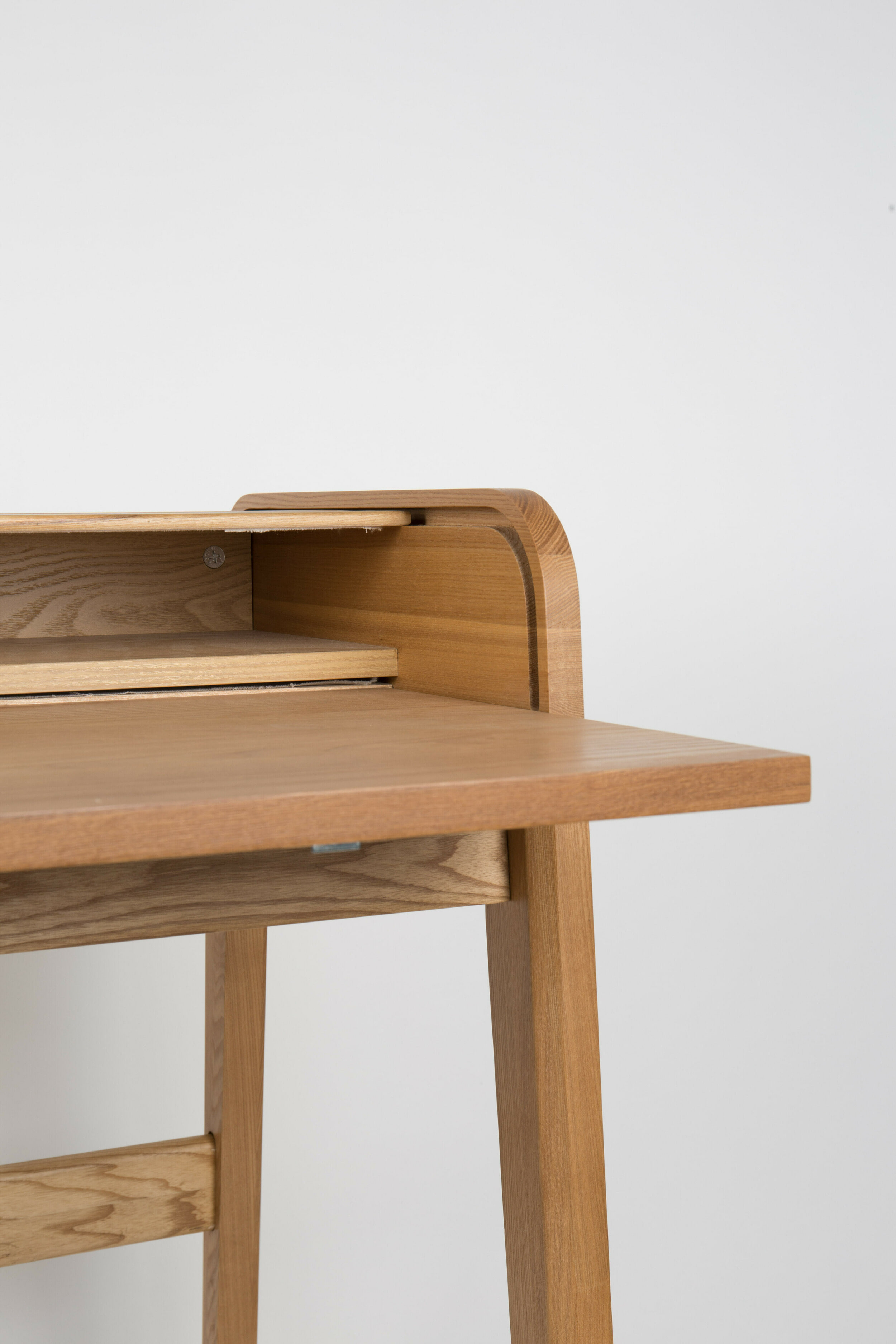 Zuiver Bureau 'Barbier' Essenhout, kleur Naturel