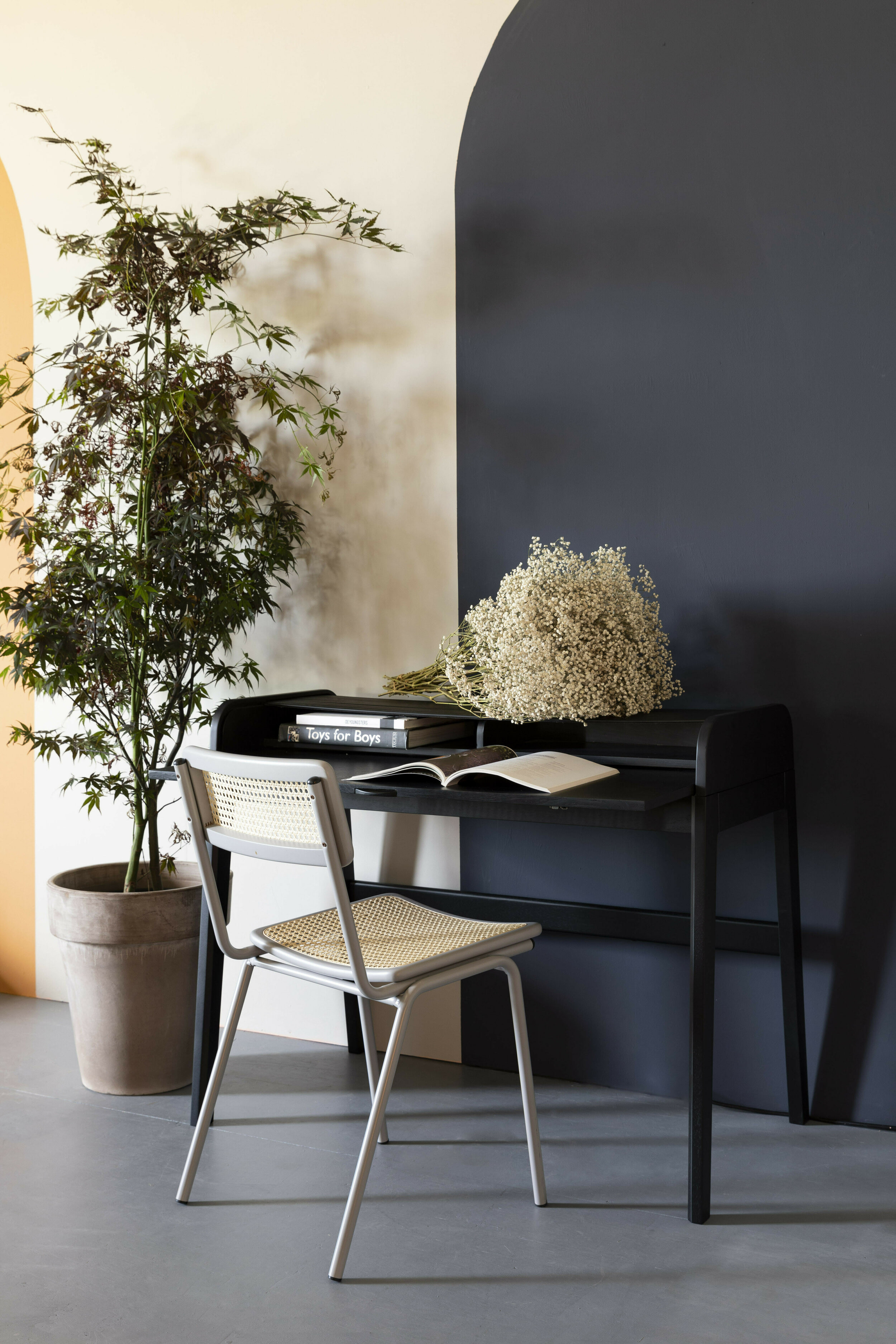 Zuiver Bureau 'Barbier' Eikenhout, kleur Zwart