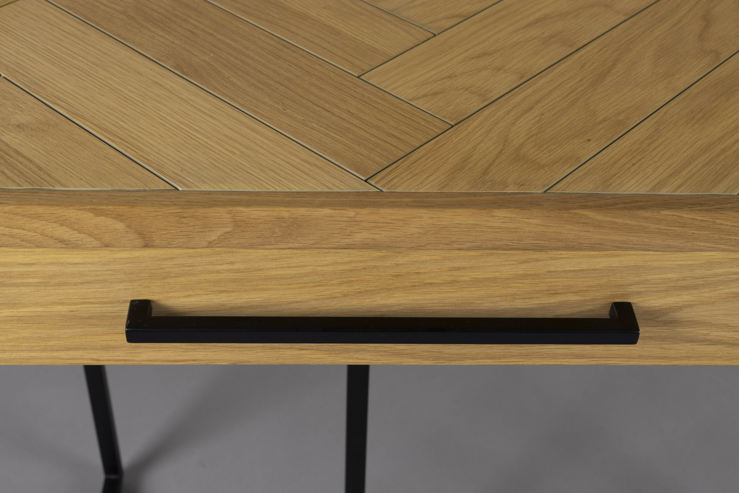 Dutchbone Sidetable 'Class' Eikenhout, 120cm, kleur Naturel