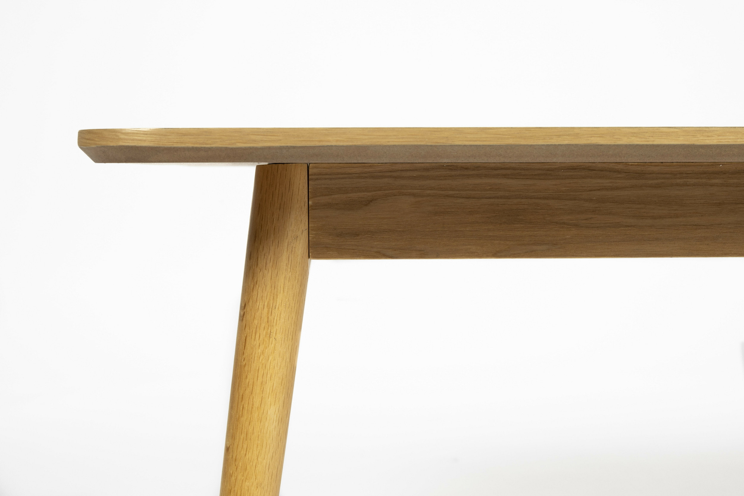 ZILT Sidetable 'Hany' Eikenhout Visgraat, 120cm, kleur Naturel