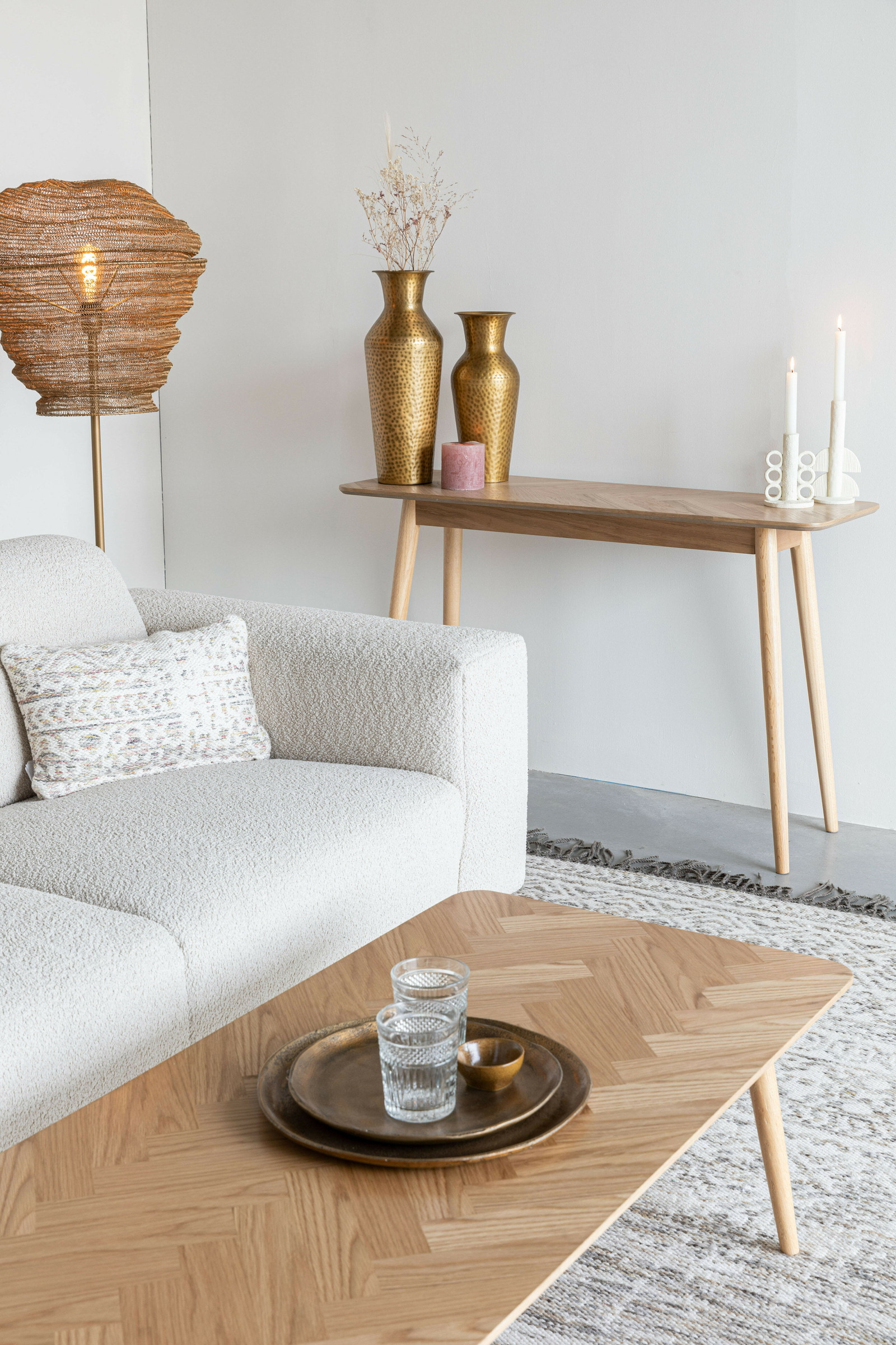 ZILT Sidetable 'Hany' Eikenhout Visgraat, 120cm, kleur Naturel
