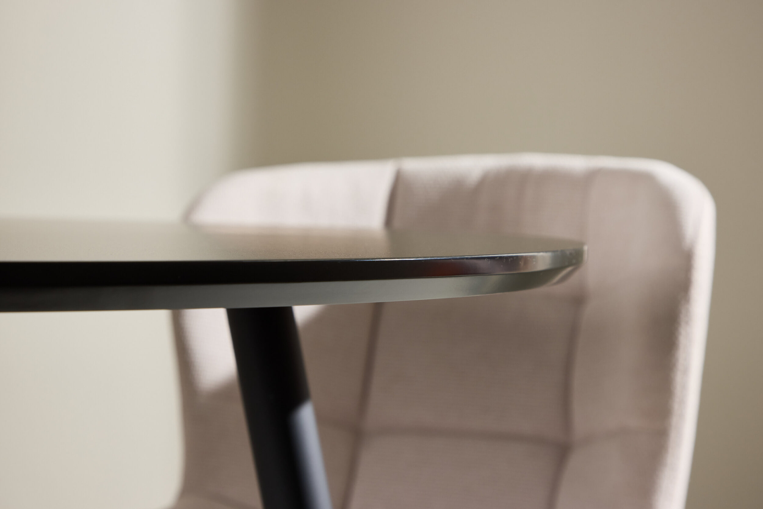 Nohr Ronde Eettafel 'Quennel' 100cm, MDF, kleur Zwart