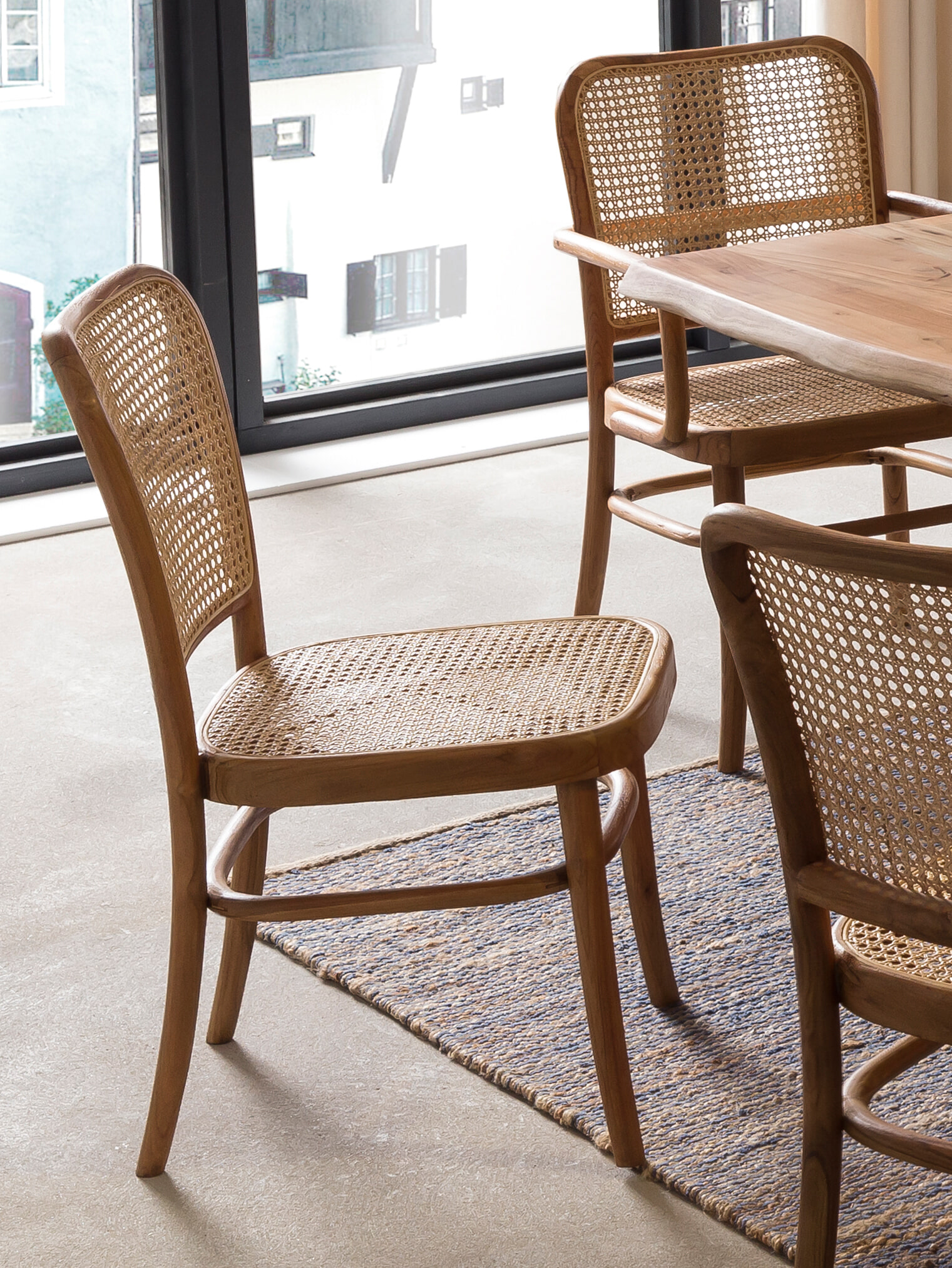 Artistiq Eetkamerstoel 'Takeshia' Teak en rotan