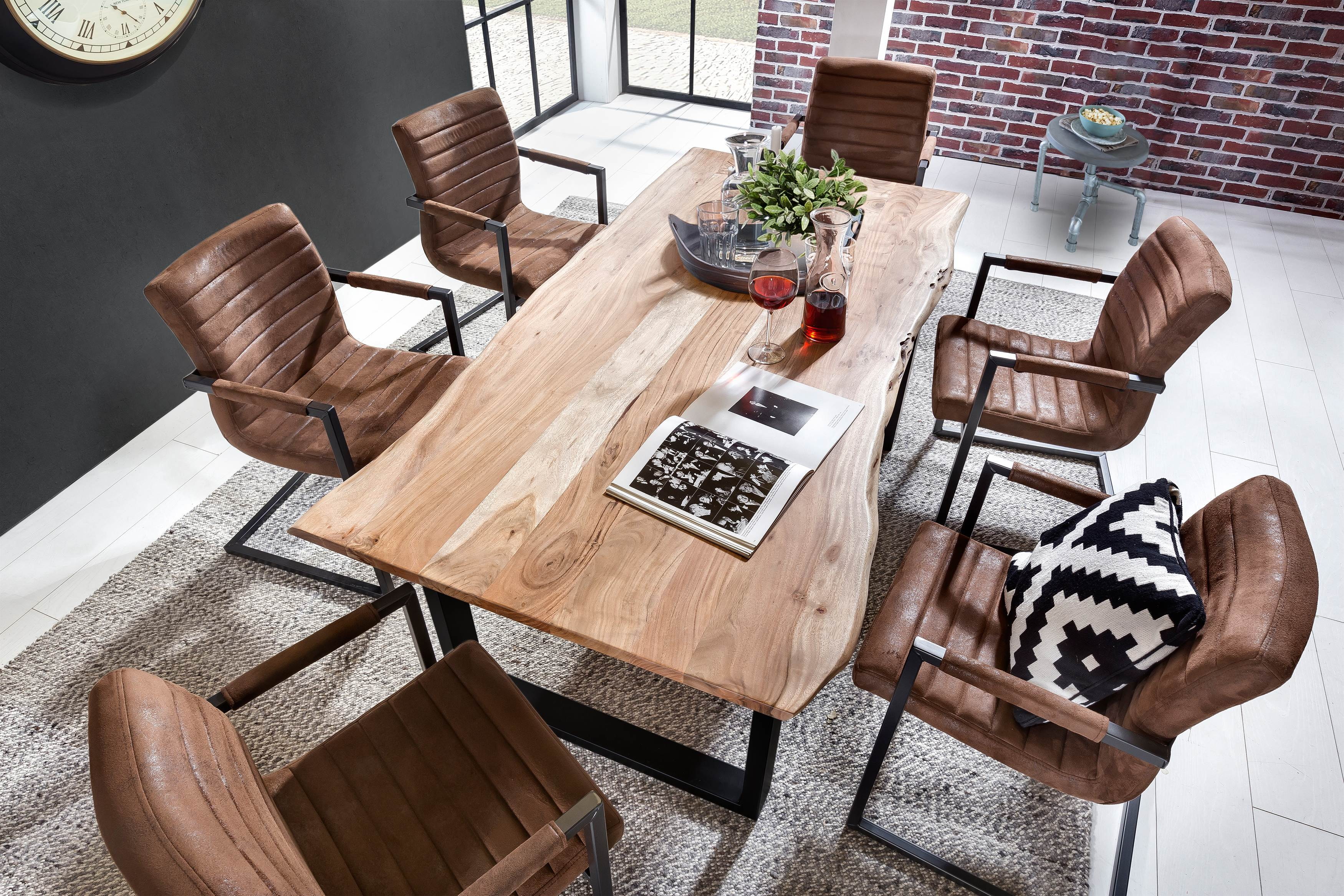 Artistiq Boomstam Eettafel 'Tristina' Acaciahout, 160 x 85cm, kleur Zwart