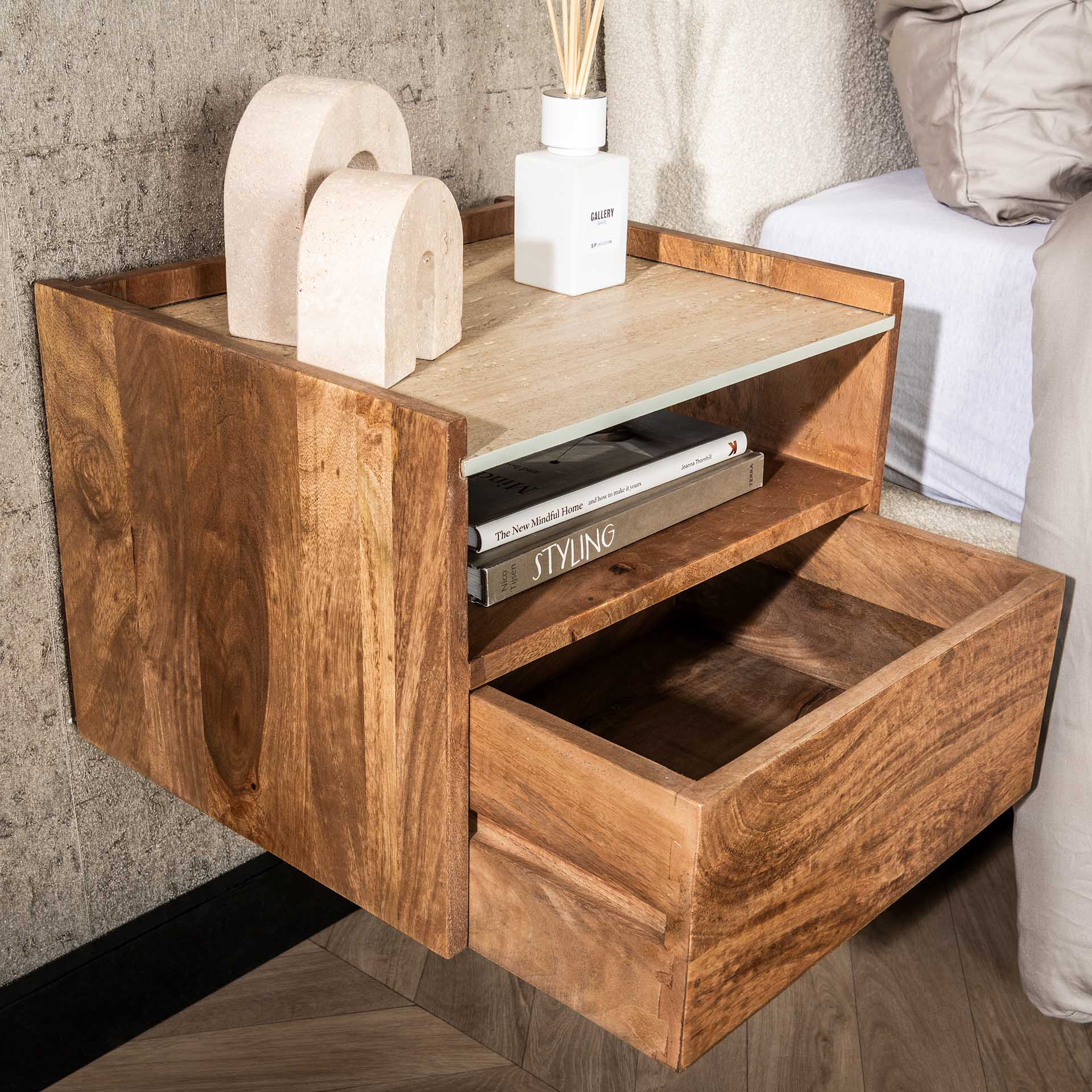 LifestyleFurn Zwevend Nachtkastje 'Beckie' Mangohout en travertinlook, Met open vak en 1 lade