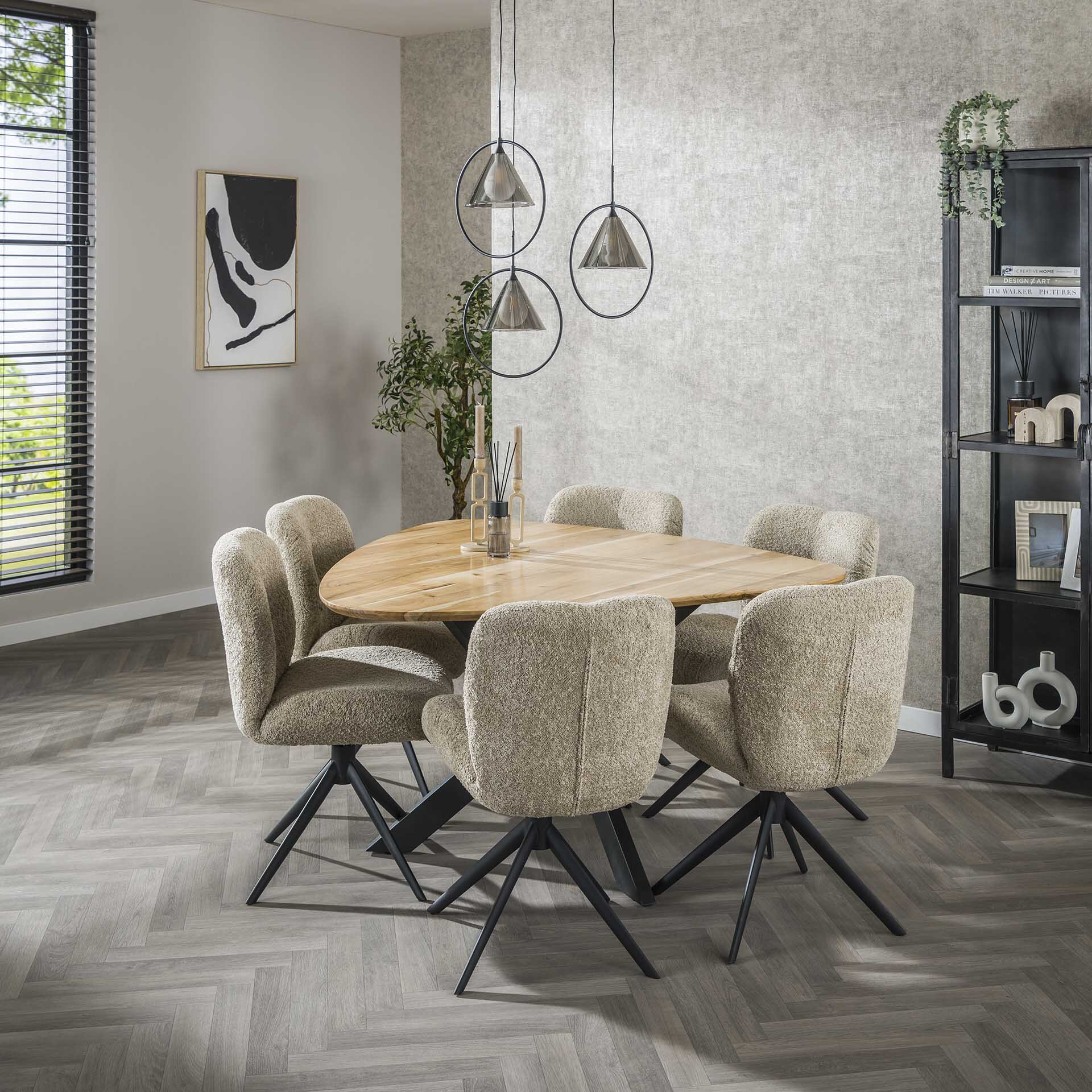 LifestyleFurn Driehoekige Eettafel 'Zoua' Acaciahout, 135 x 135cm