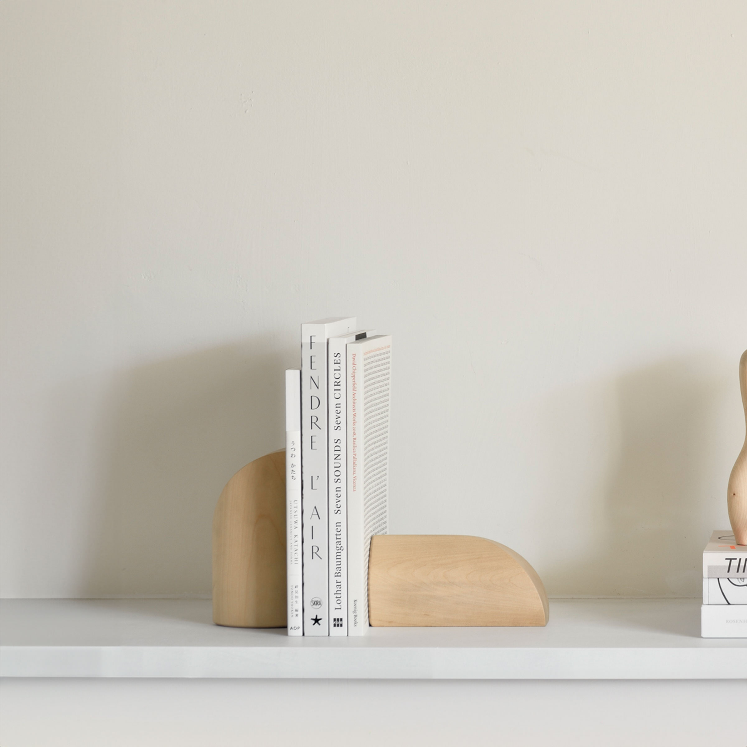 Ethnicraft Boekenstandaard 'PI' Plataanhout, Set van 2 stuks, kleur Naturel