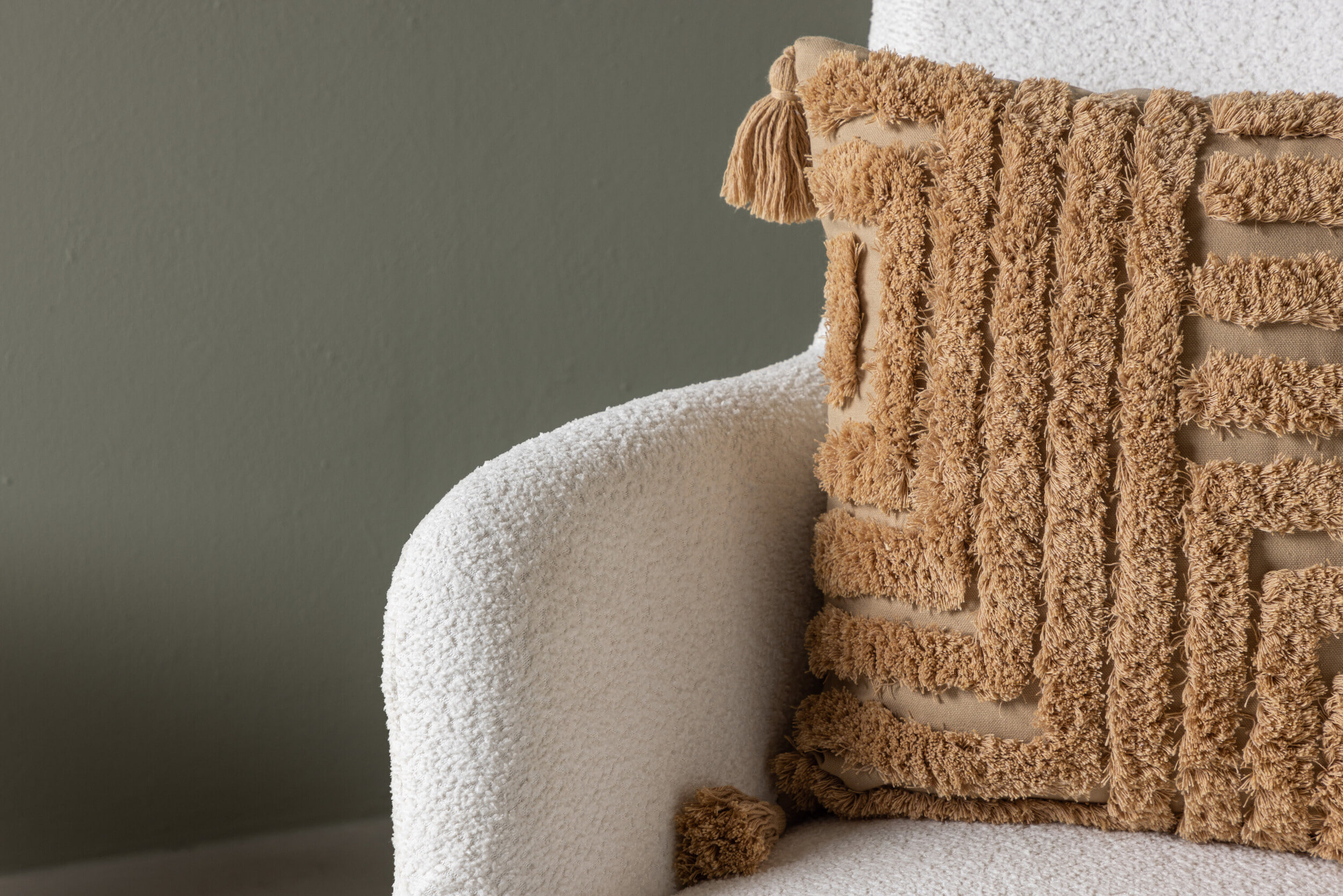 Nohr Fauteuil 'Shaguana' Met voetenbank, Bouclé, kleur Wit