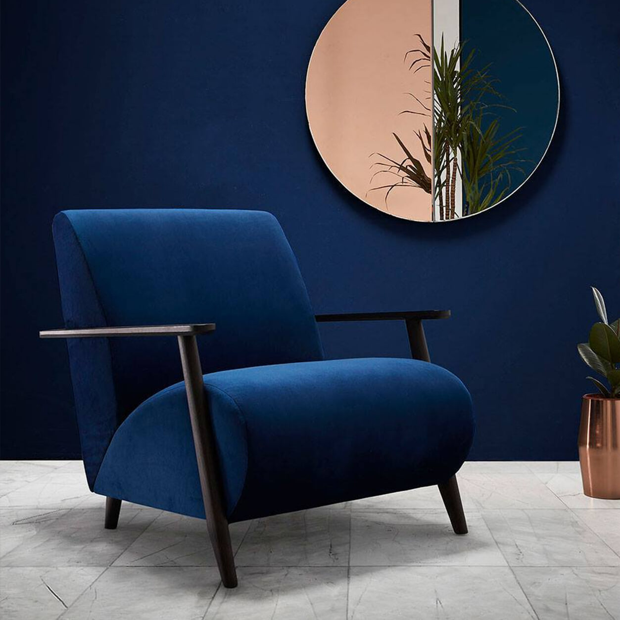 Kave Home Fauteuil 'Meghan' Velvet, kleur Donkerblauw