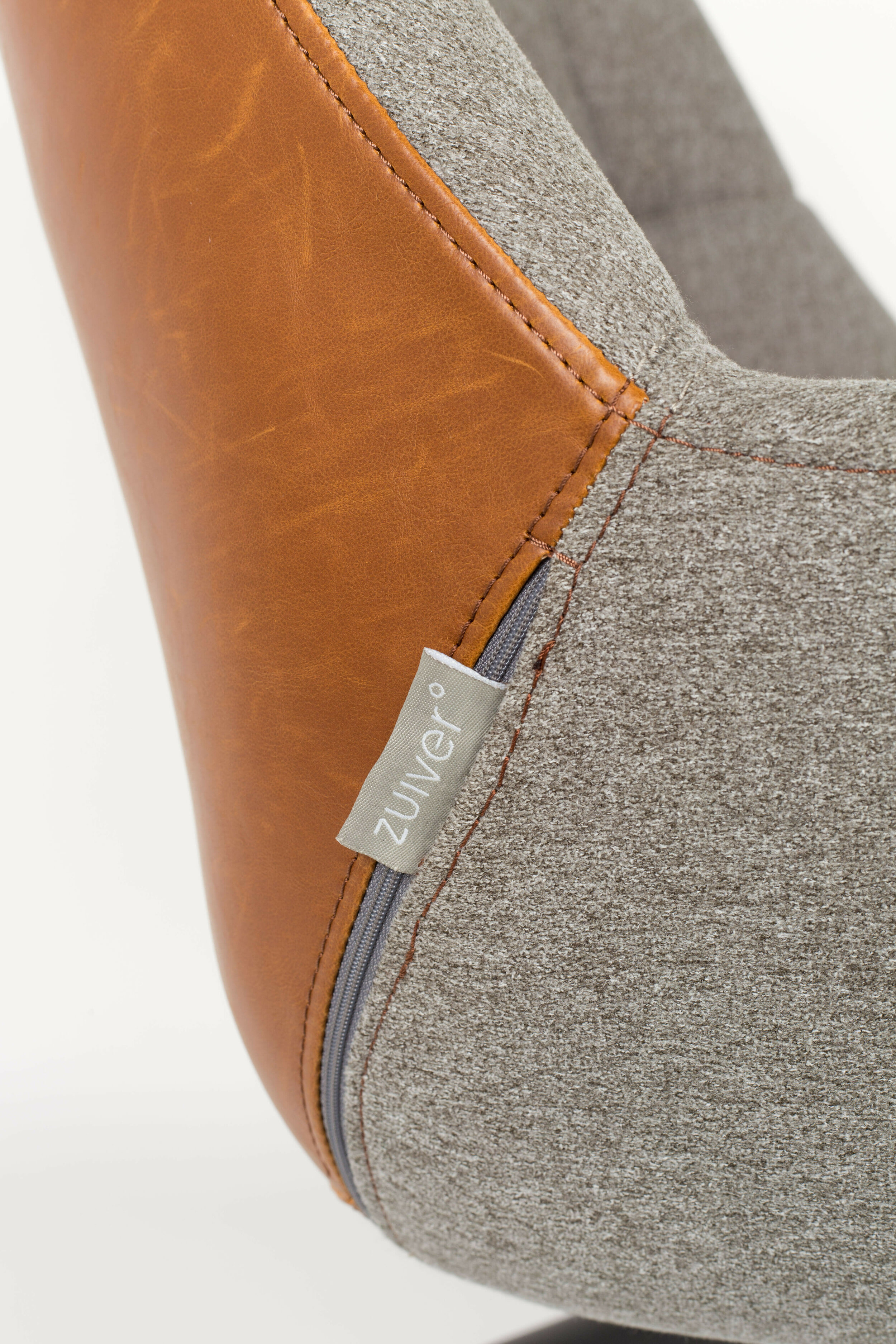 Zuiver Draaifauteuil 'Doulton' PU en stof, kleur Grijs/Bruin