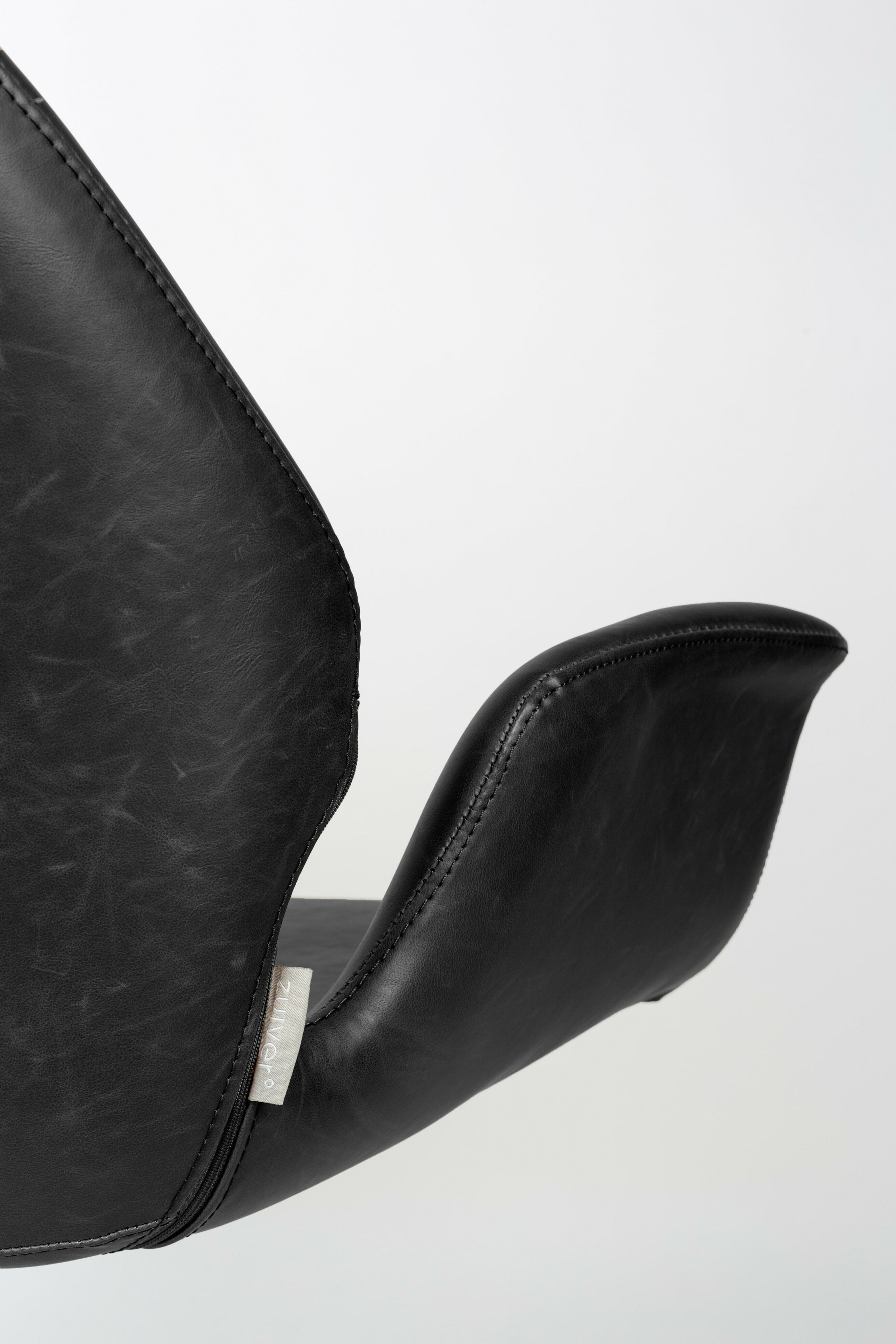 Zuiver Draaibare Fauteuil 'Nikki' Vintage PU leer, kleur Zwart