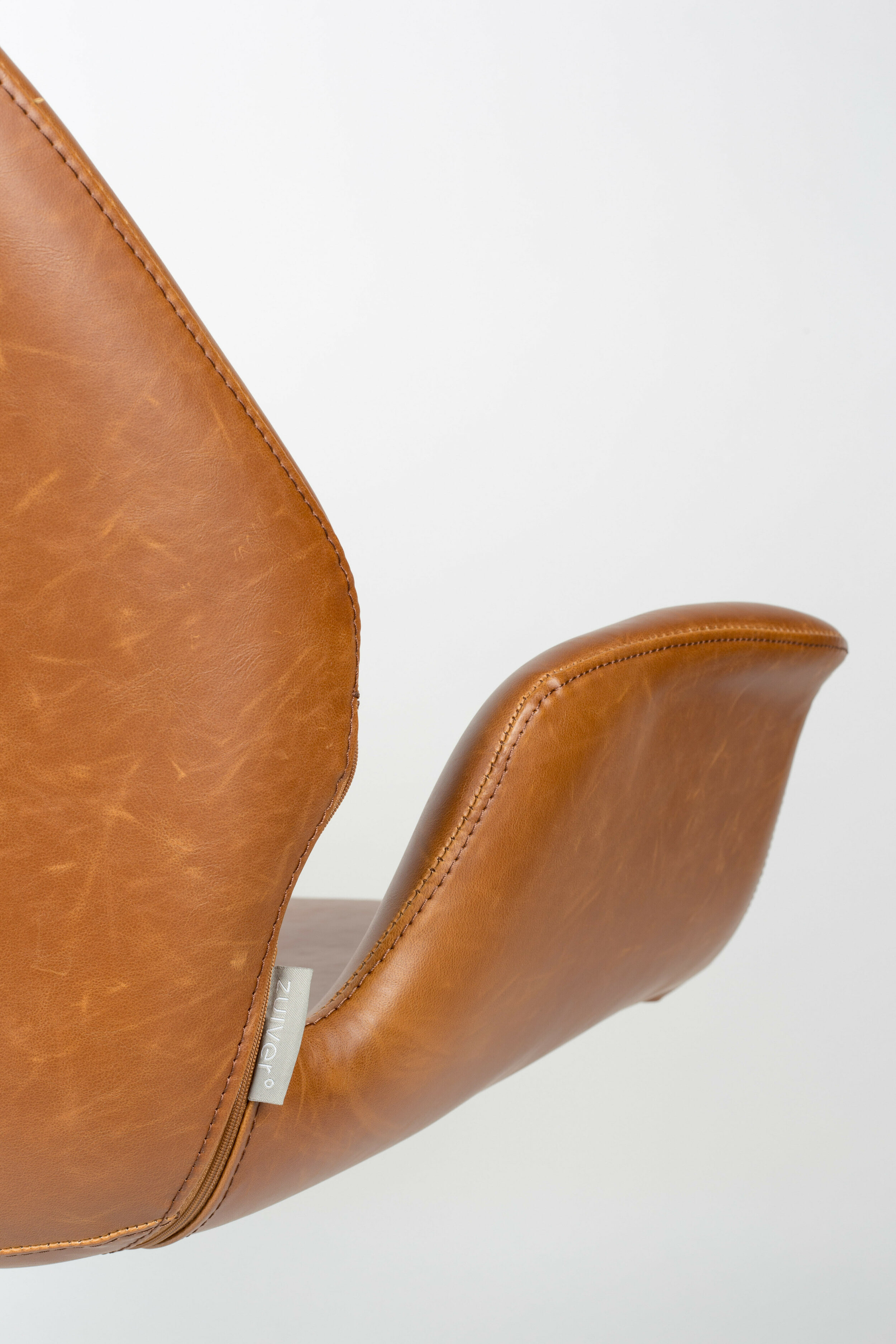 Zuiver Draaibare Fauteuil 'Nikki' Vintage PU leder
