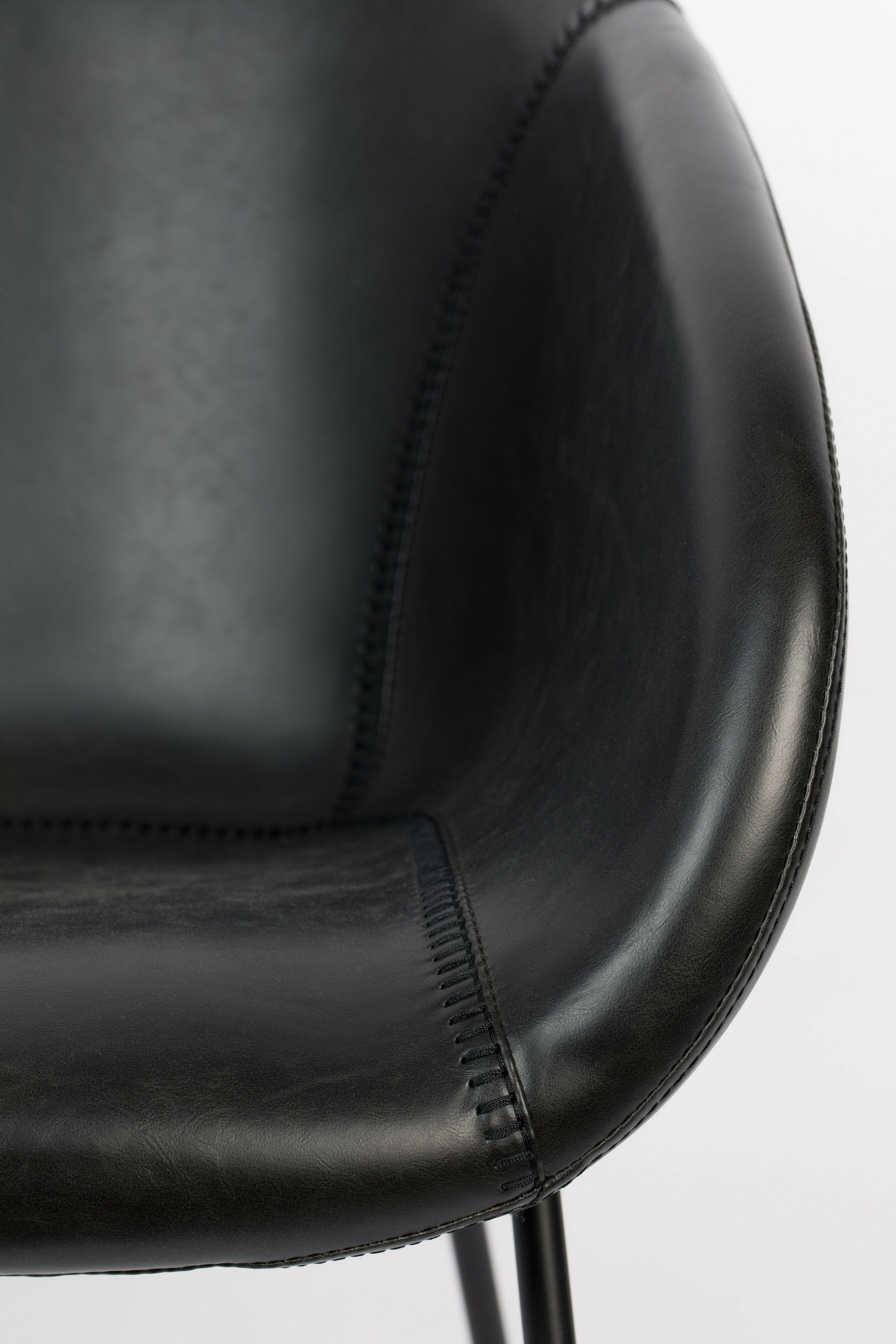 Zuiver Fauteuil 'Feston' PU leer, kleur Zwart