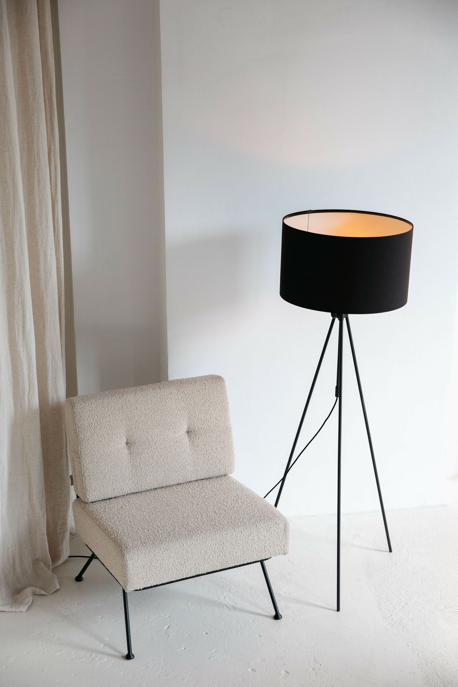 Zuiver Fauteuil 'Bowie' Bouclé, kleur Naturel