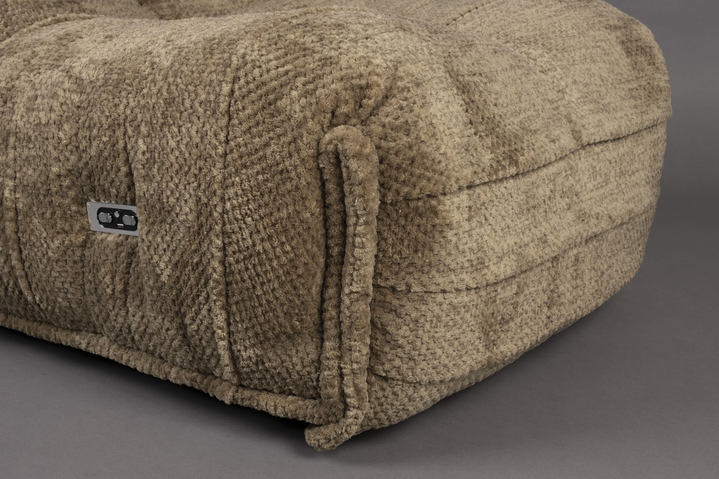 Dutchbone Verstelbare Fauteuil 'Hamilton' Chenille, kleur Bruin