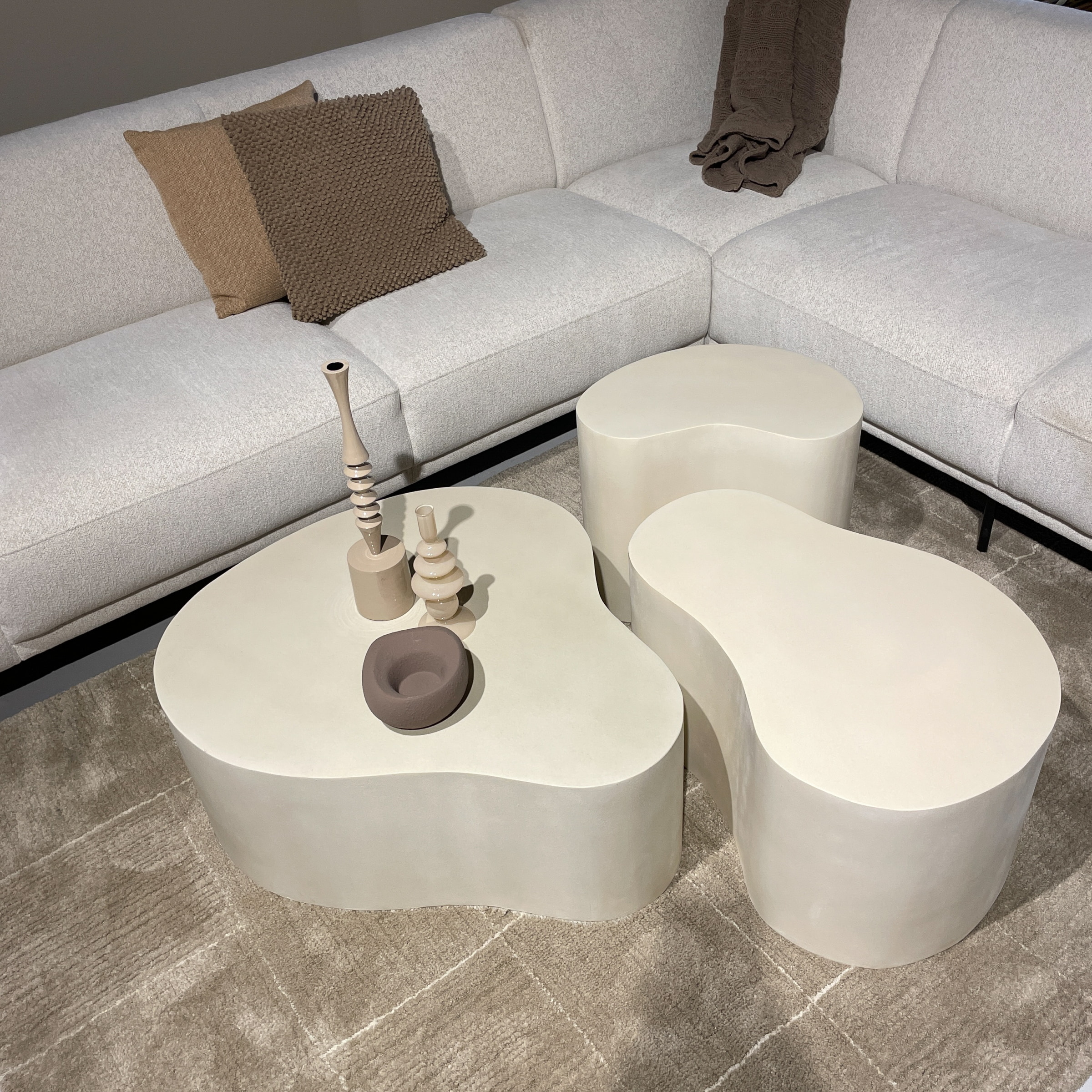 Sohome Organische Salontafel 'Scottie' Beton, 70 x 49cm