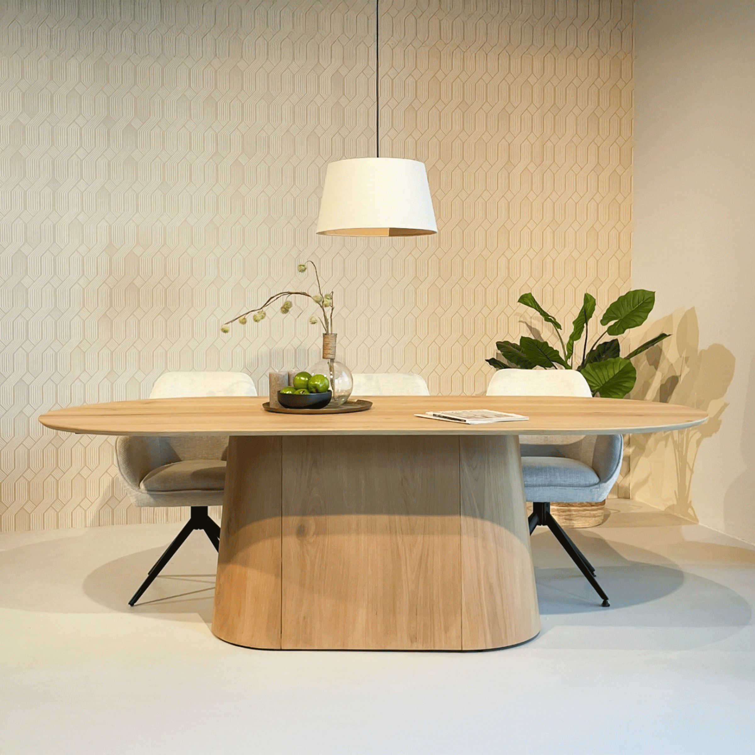 Livingfurn Ovale Eettafel 'Novero' Eiken, kleur Naturel