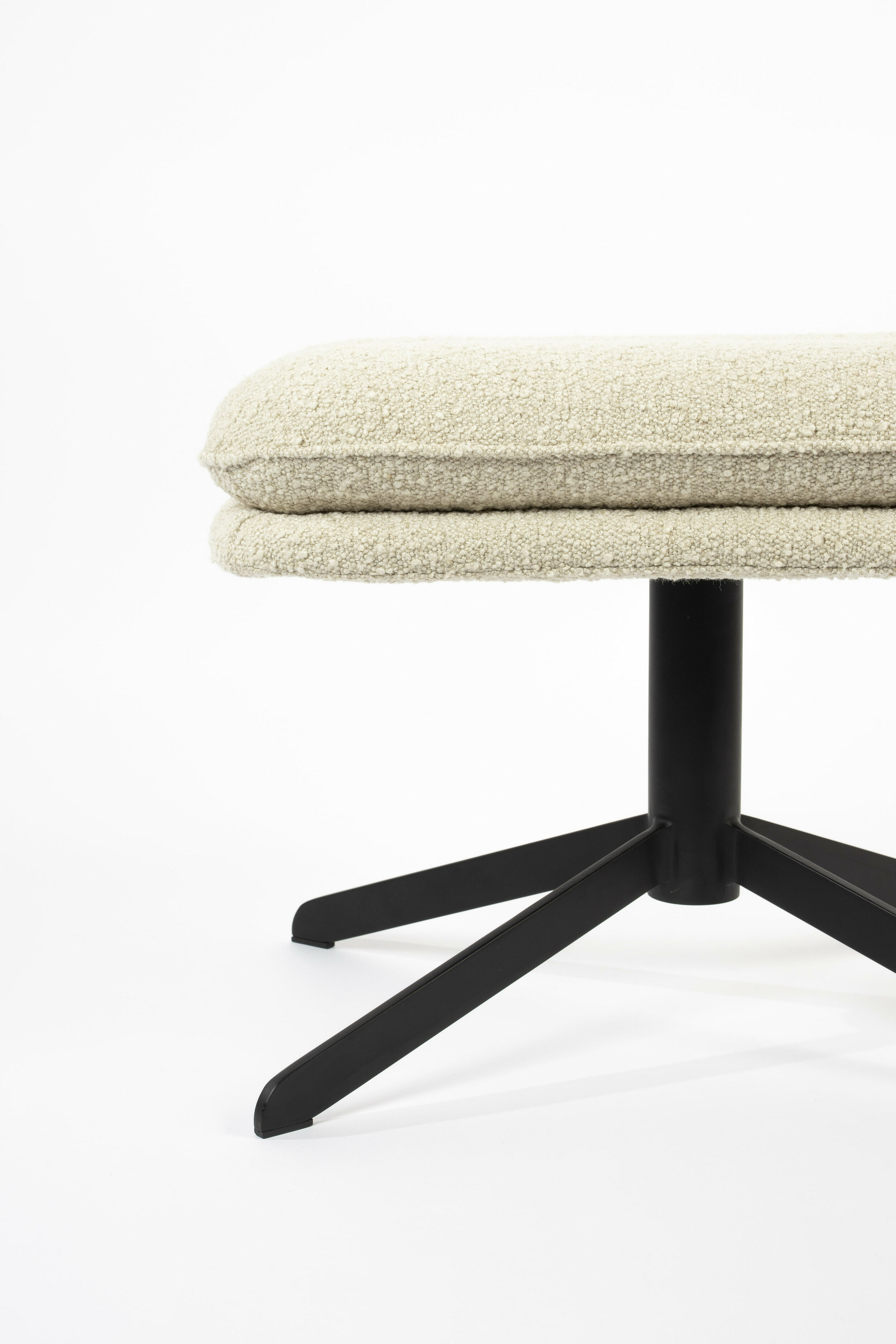 Zuiver Hocker 'Tyler' Bouclé, kleur Naturel