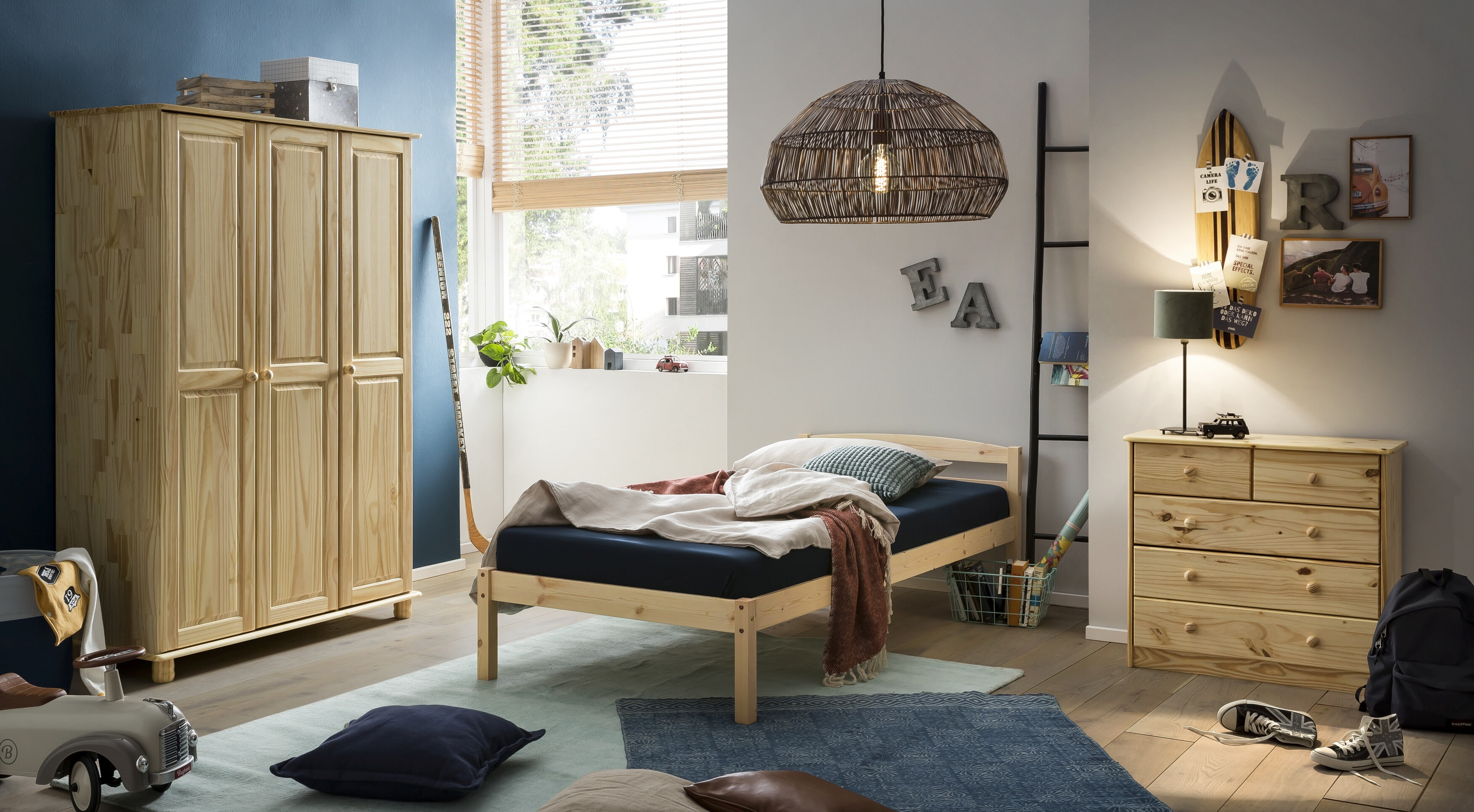 Artistiq Bed 'Renecia' Sparrenhout, 90 x 200cm